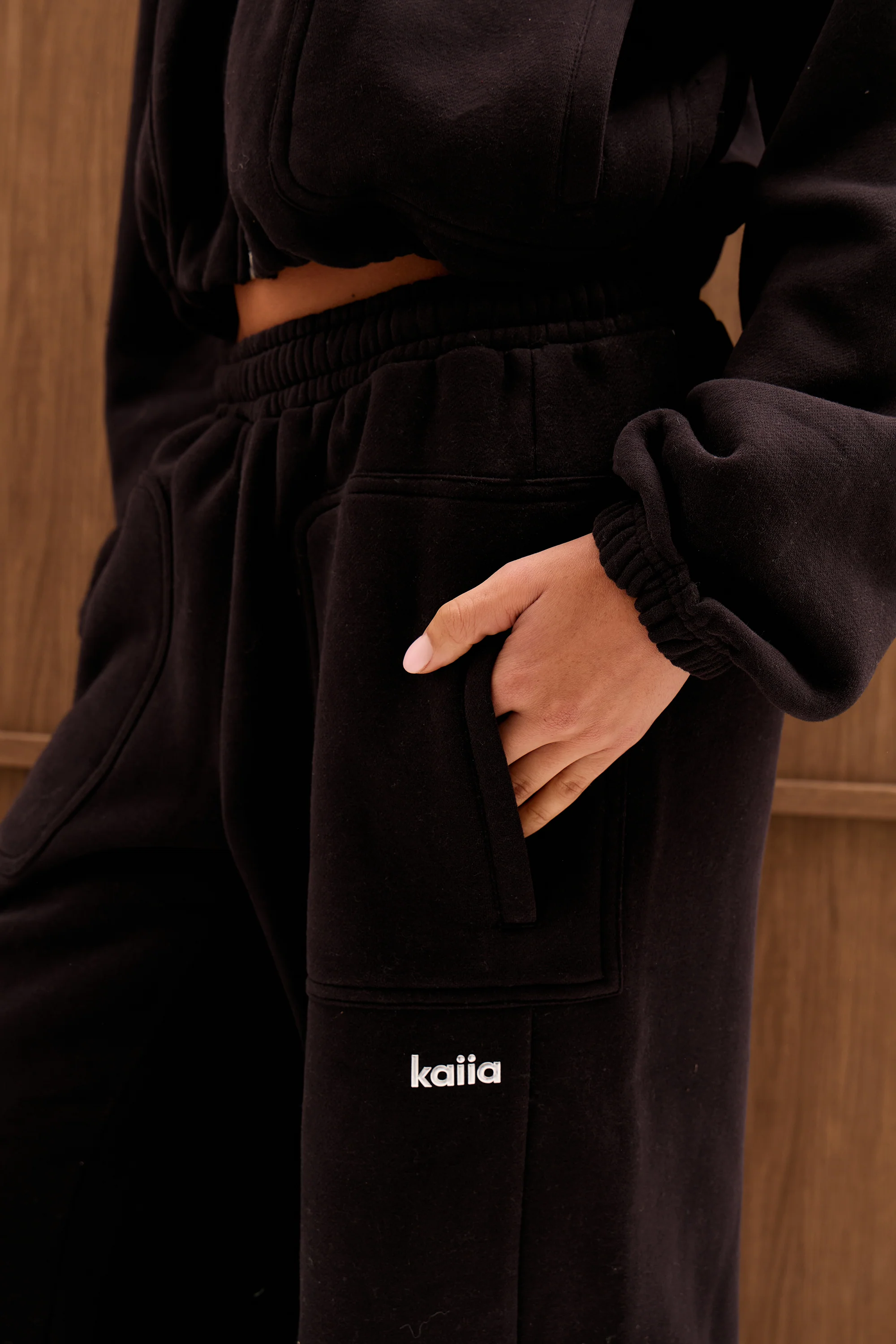 Kaiia Chrome Logo Pocket Detail Mid Rise Wide Leg Joggers Black - Image 3