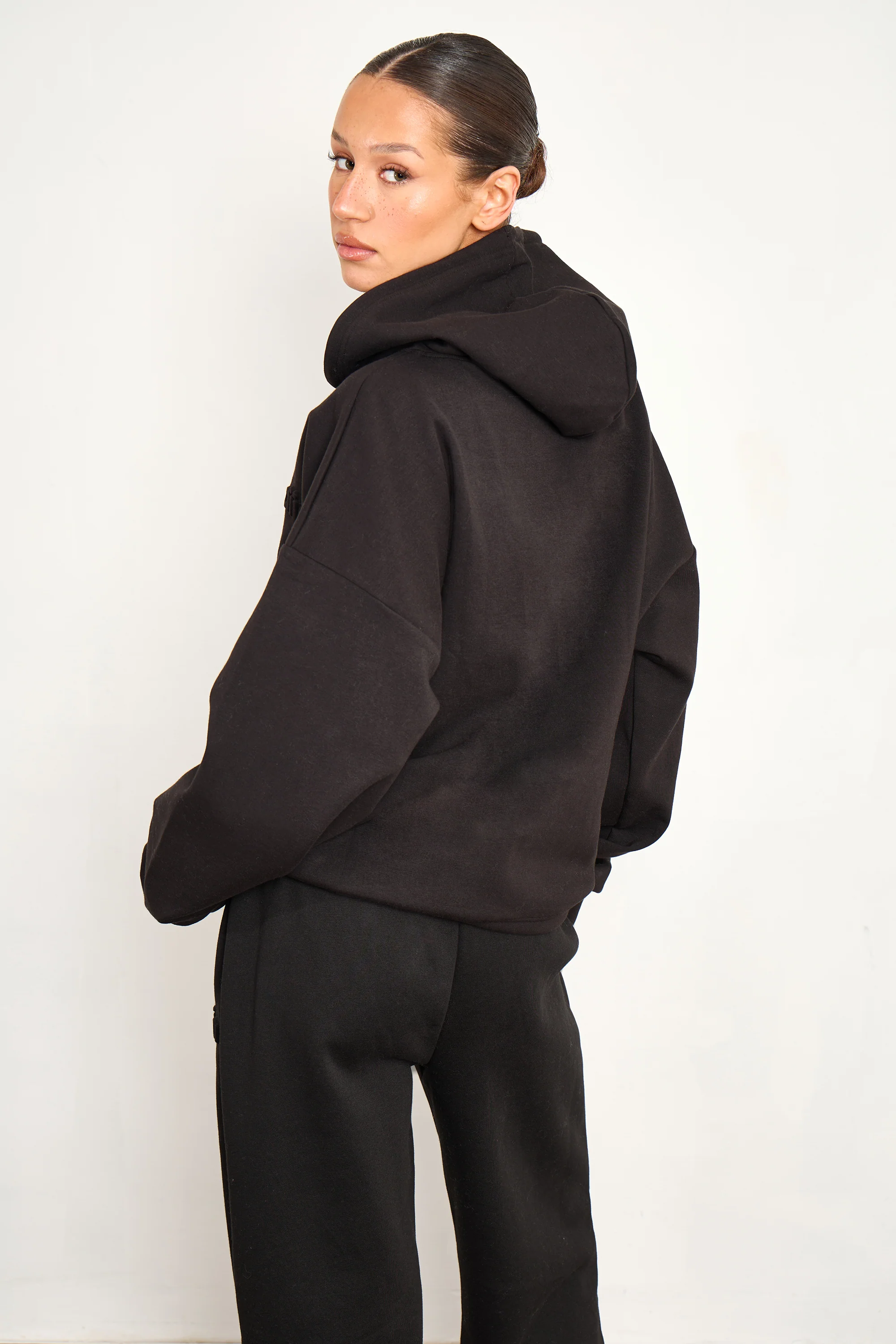 Kaiia Premium Scuba Oversized Hoodie Black - Image 4