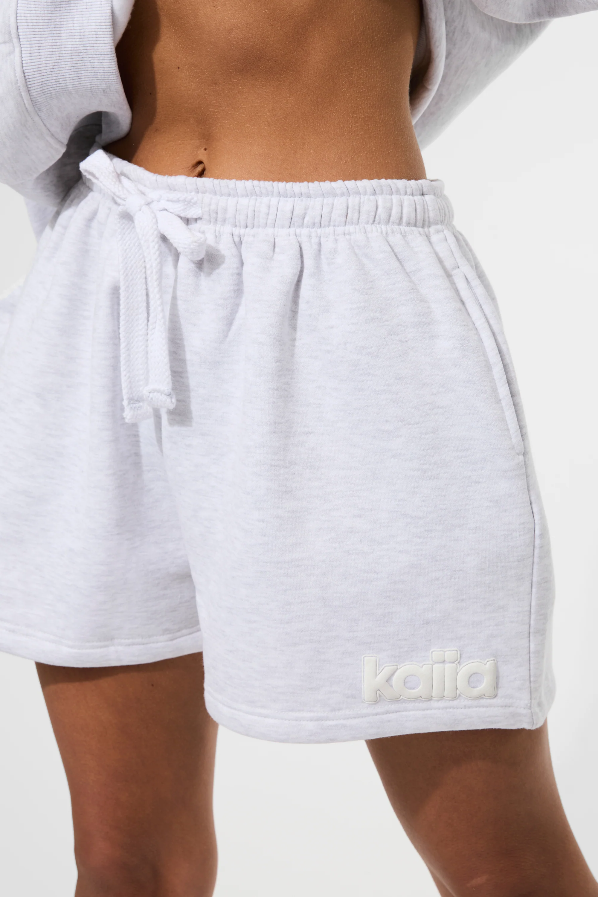 Kaiia Puff Print Sweat Shorts Ash Grey Marl - Image 2