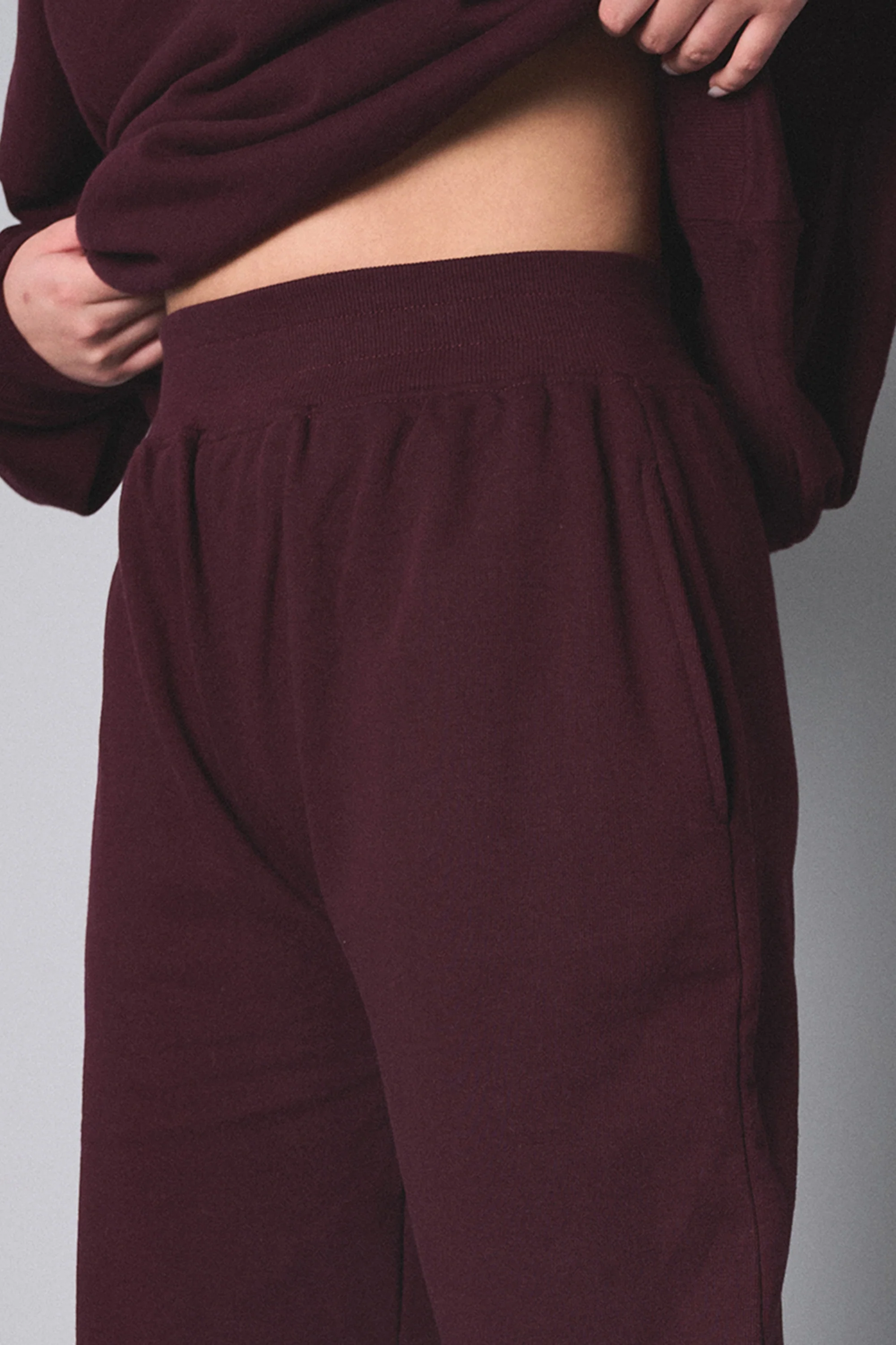 Kaiia Ribbed Waistband Wide Leg Sweat Pants Burgundy - Image 4