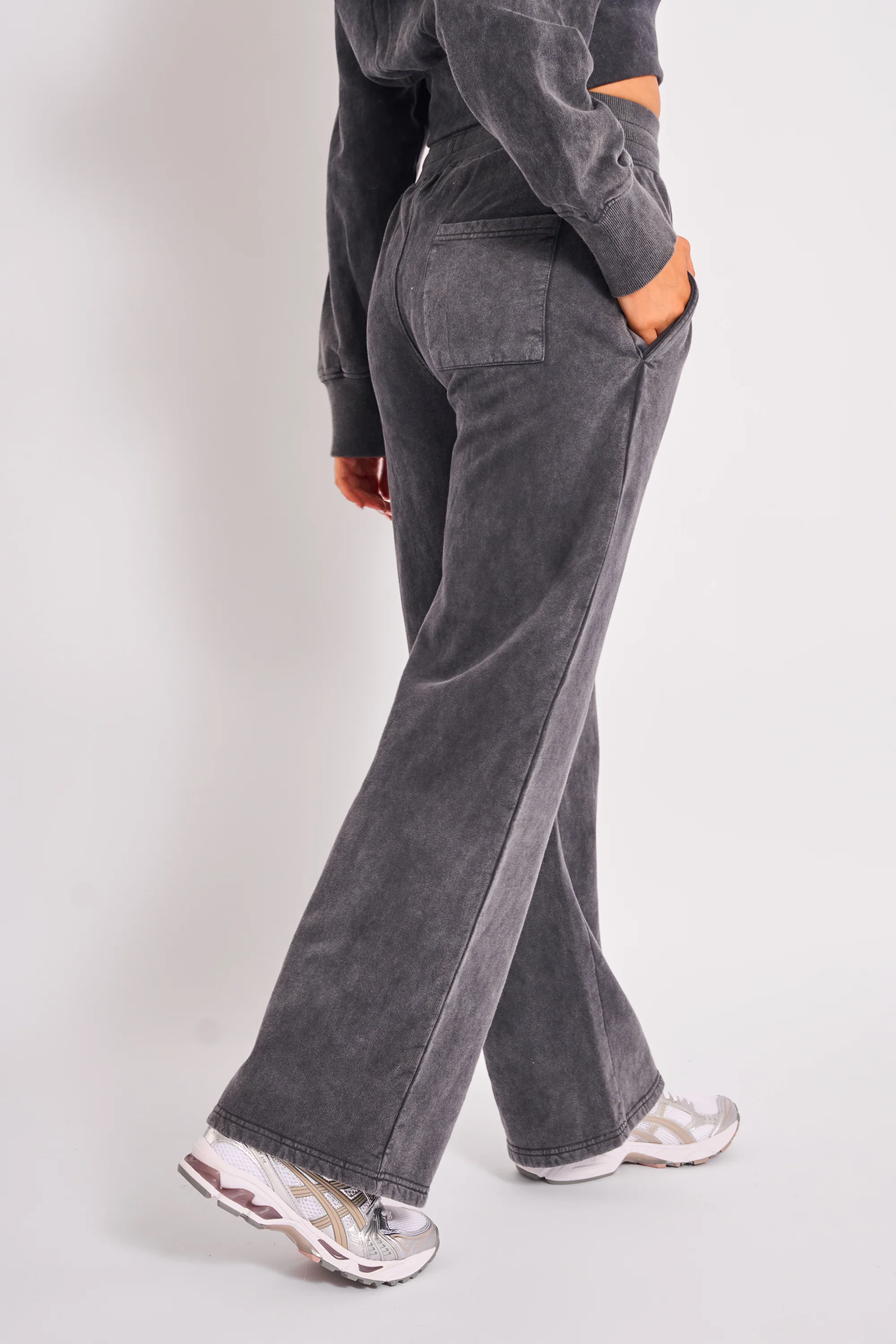 Kaiia Ribbed Waistband Wide Leg Sweat Pants Washed Dark Grey & Pink - Image 3