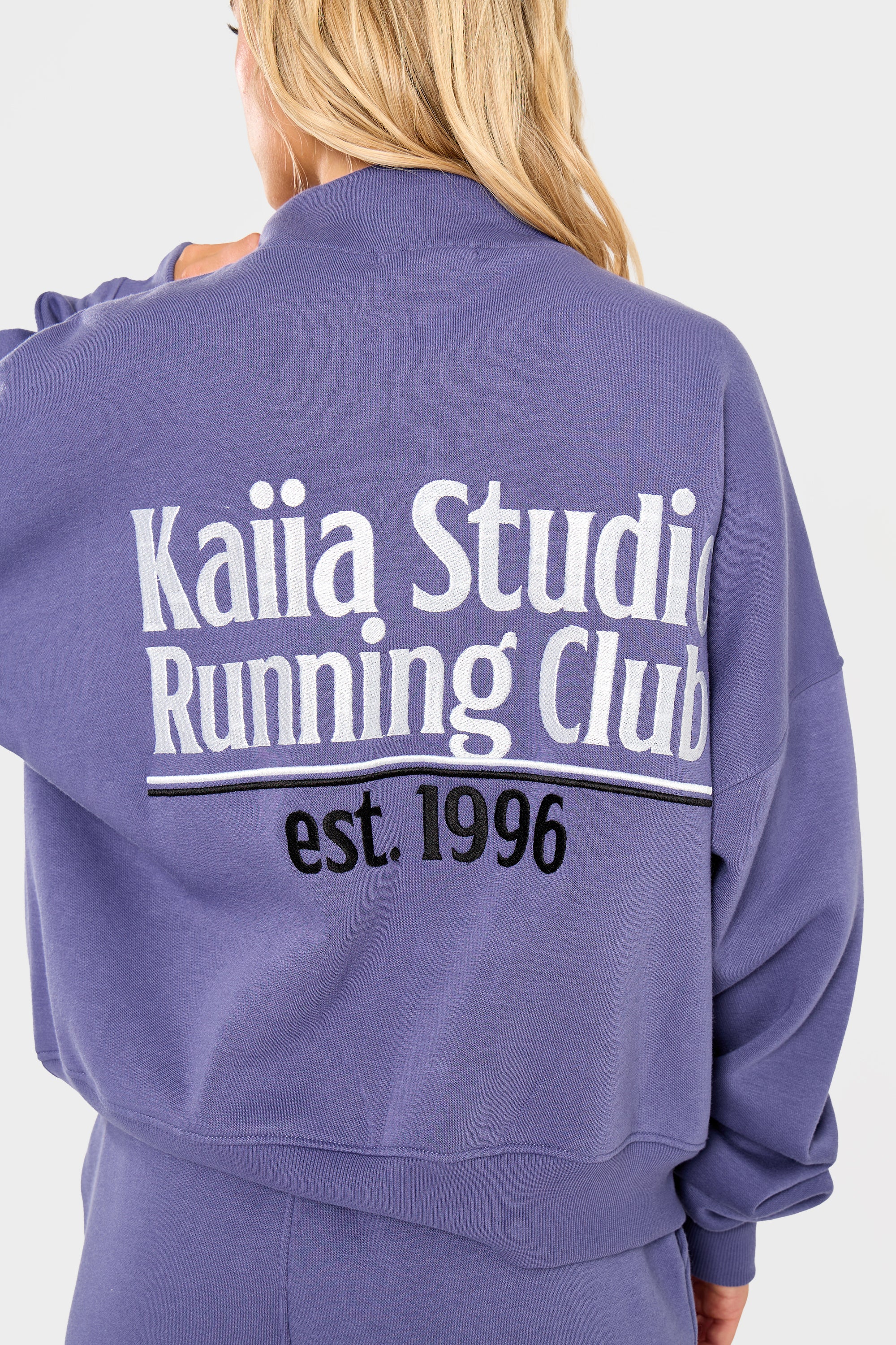Kaiia Running Club Logo Quarter Zip Sweatshirt Light Navy - Image 2