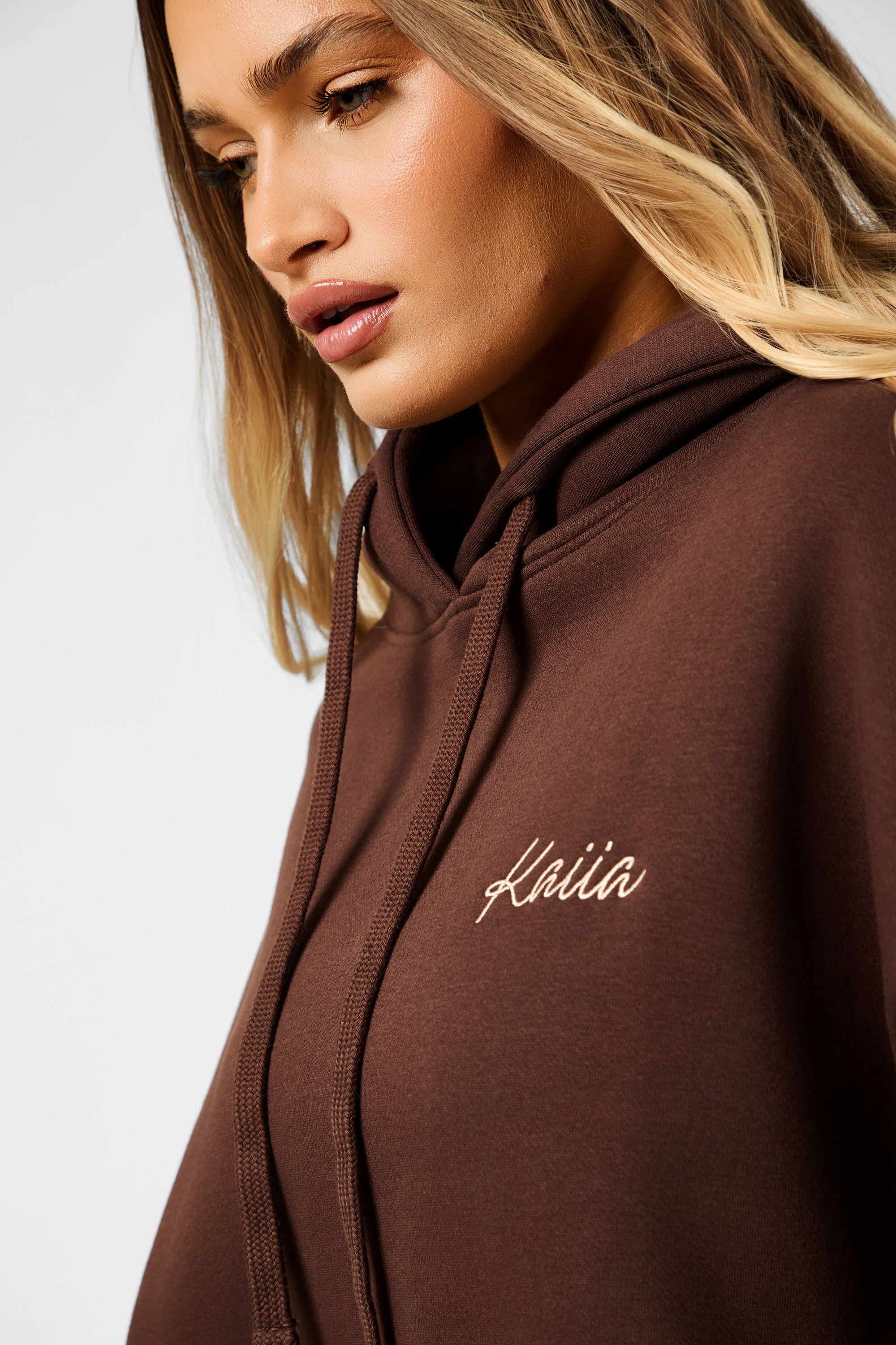 Kaiia Script Logo Oversized Hoodie Peppercorn - Image 4