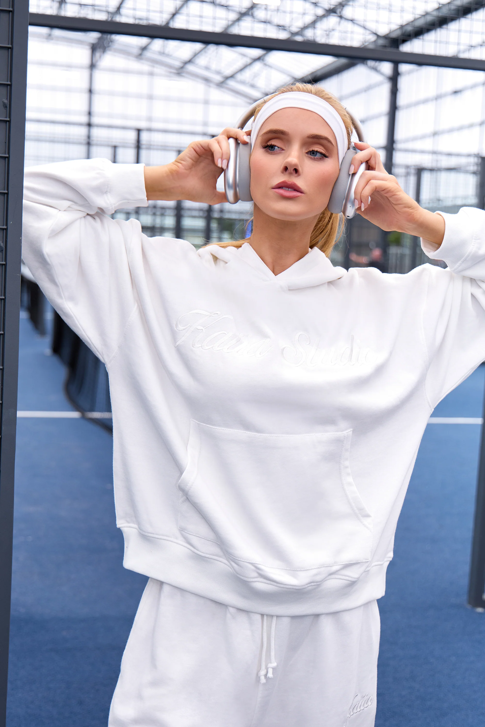 Kaiia Studio Script Logo Oversized Hoodie White - Image 4