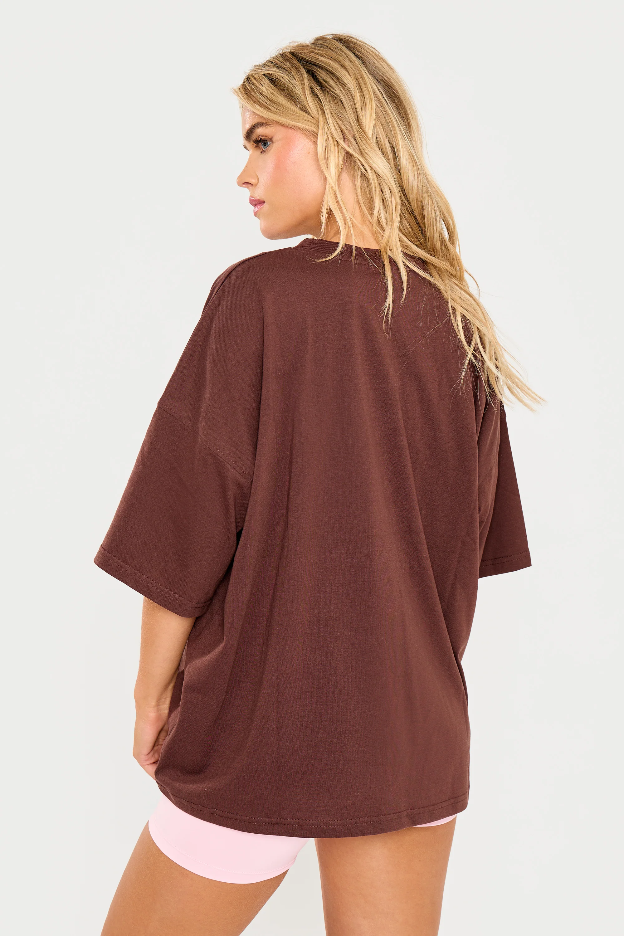 Kaiia Script Logo Oversized T-Shirt Mocha - Image 4