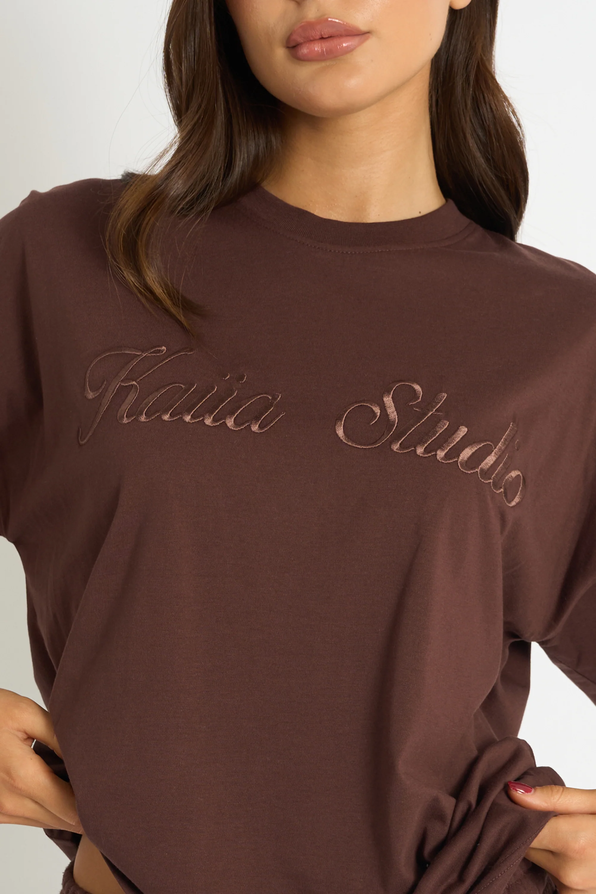 Kaiia Script Logo Oversized T-Shirt Mocha - Image 7