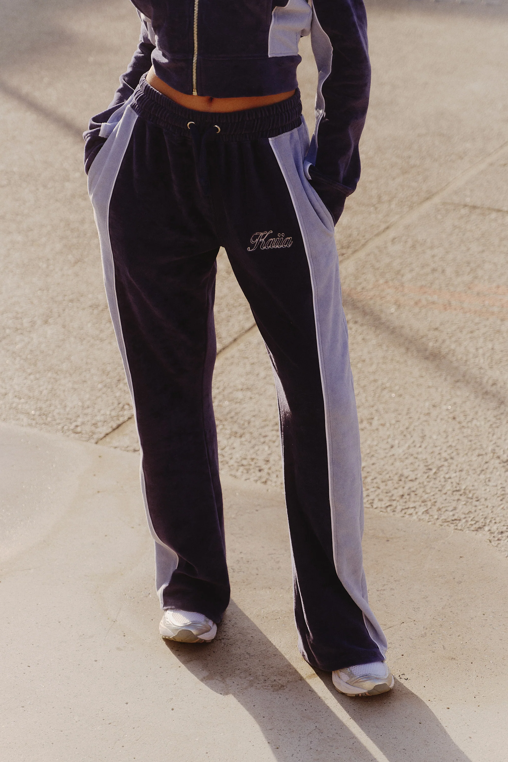 Kaiia Script Logo Panelled Velour Wide Leg Joggers Navy - Image 6