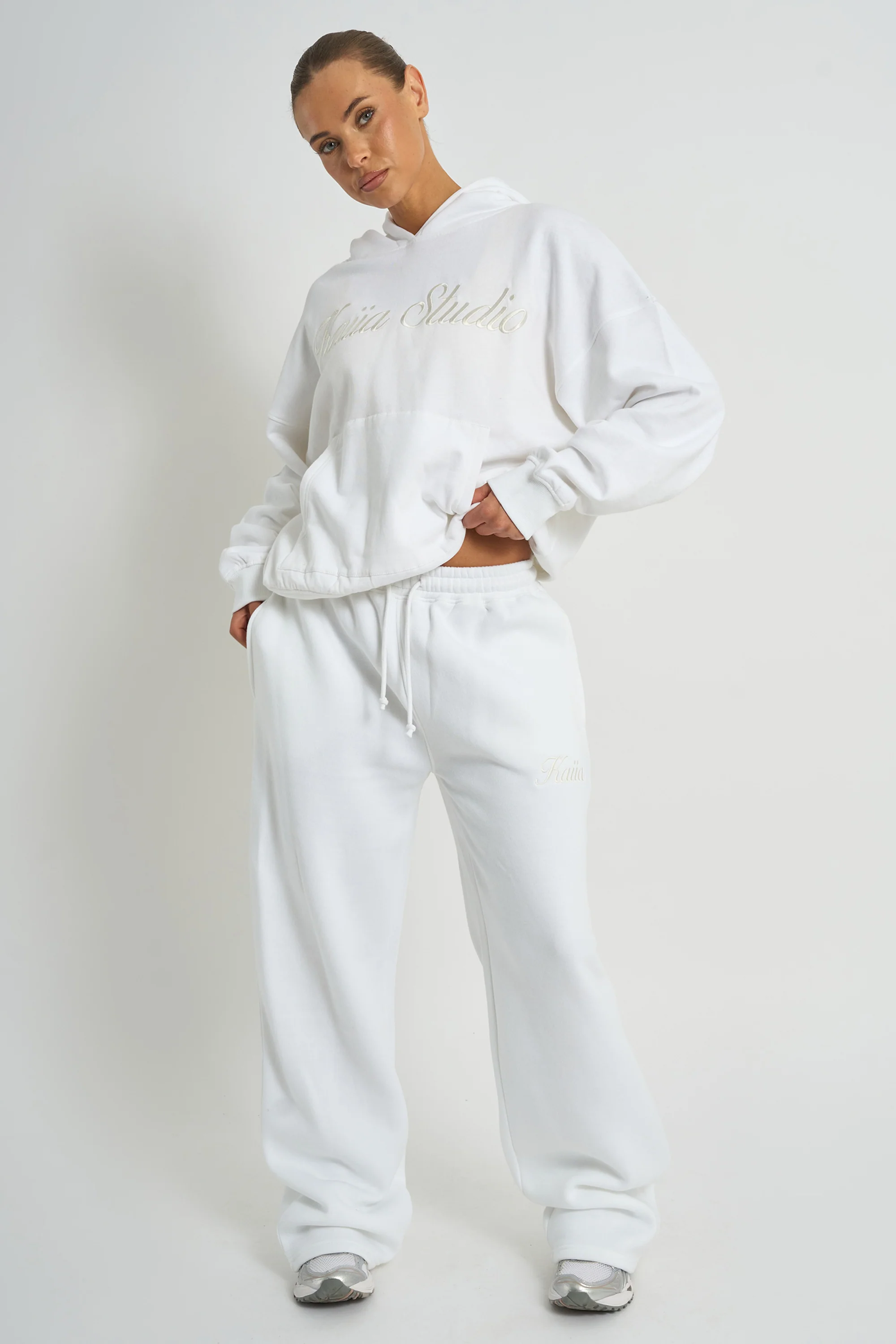 Kaiia Script Logo Wide Leg Joggers White - Image 5