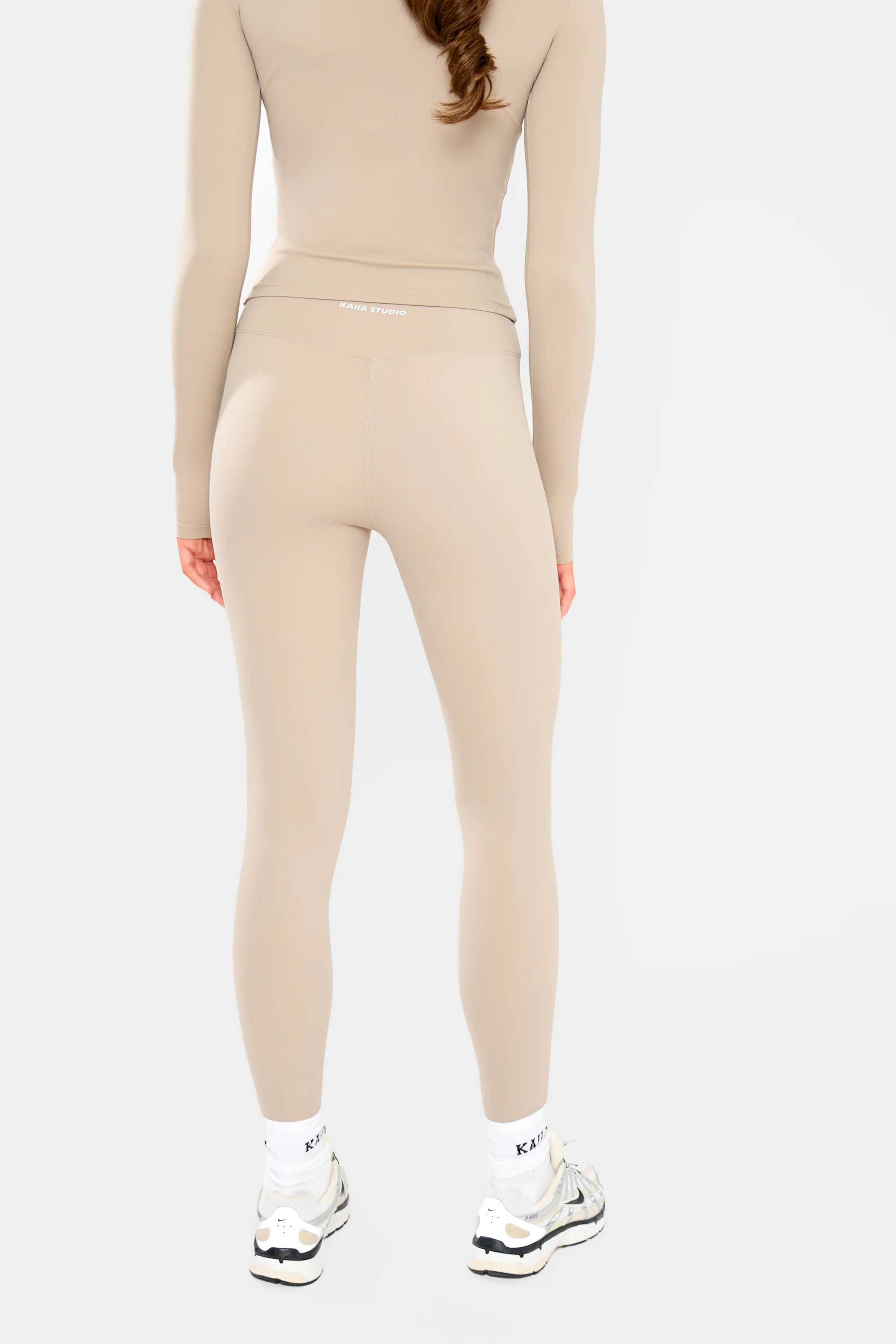 Kaiia Sculpt Leggings Ash Taupe - Image 6