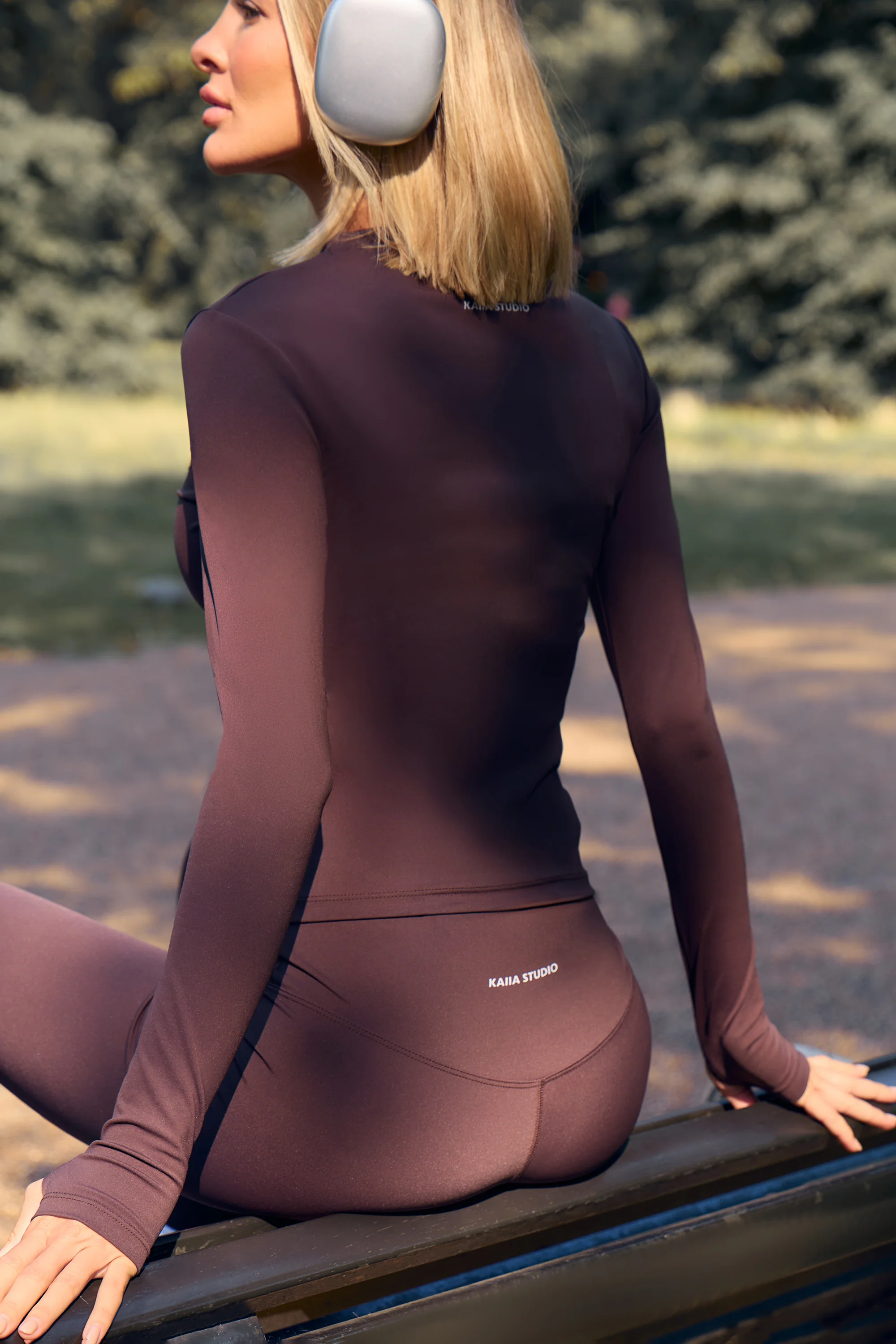 Kaiia Sculpt Long Sleeve Fitted T-Shirt Brown - Image 4