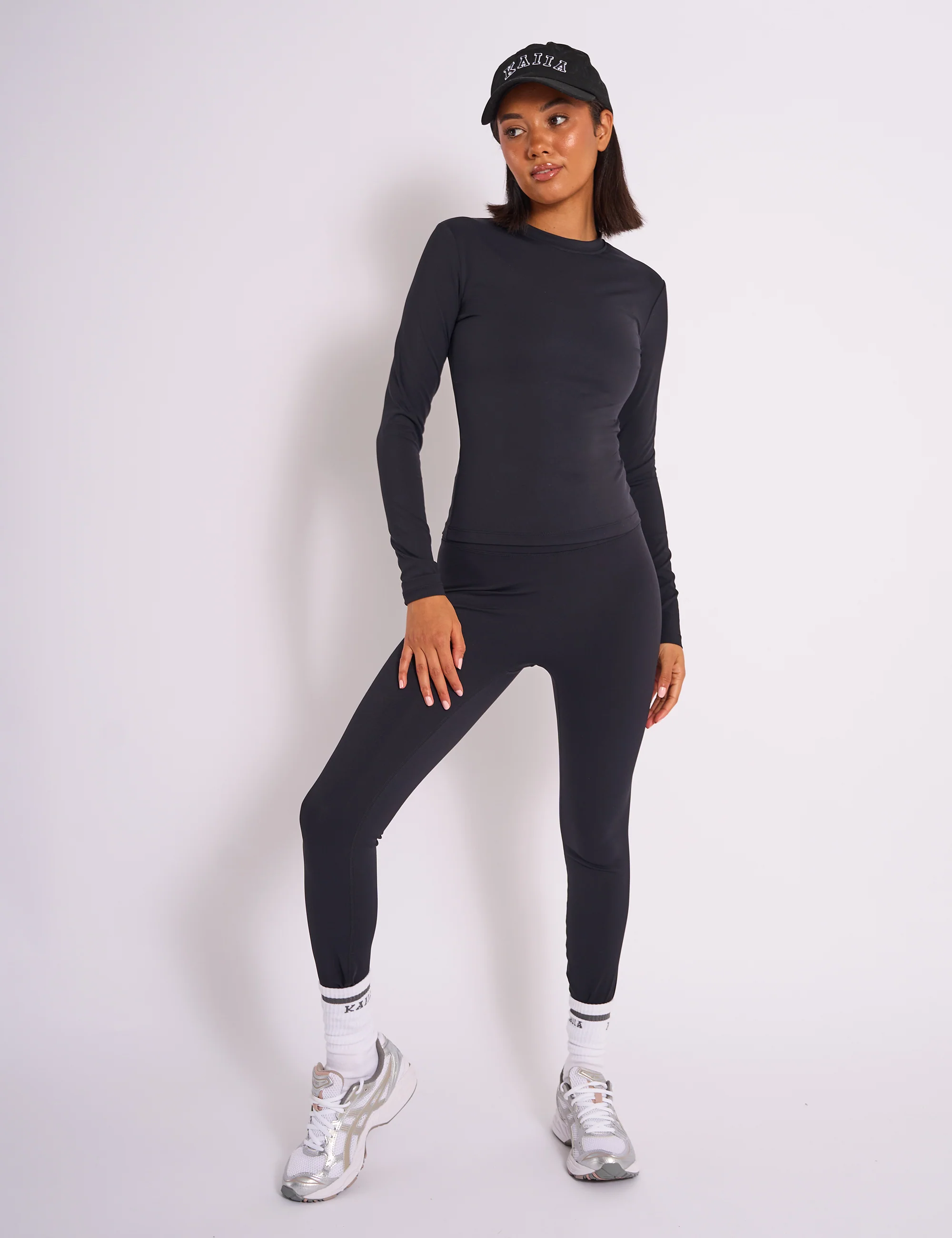 Kaiia Sculpt Long Sleeve Fitted T-shirt Black - Image 6