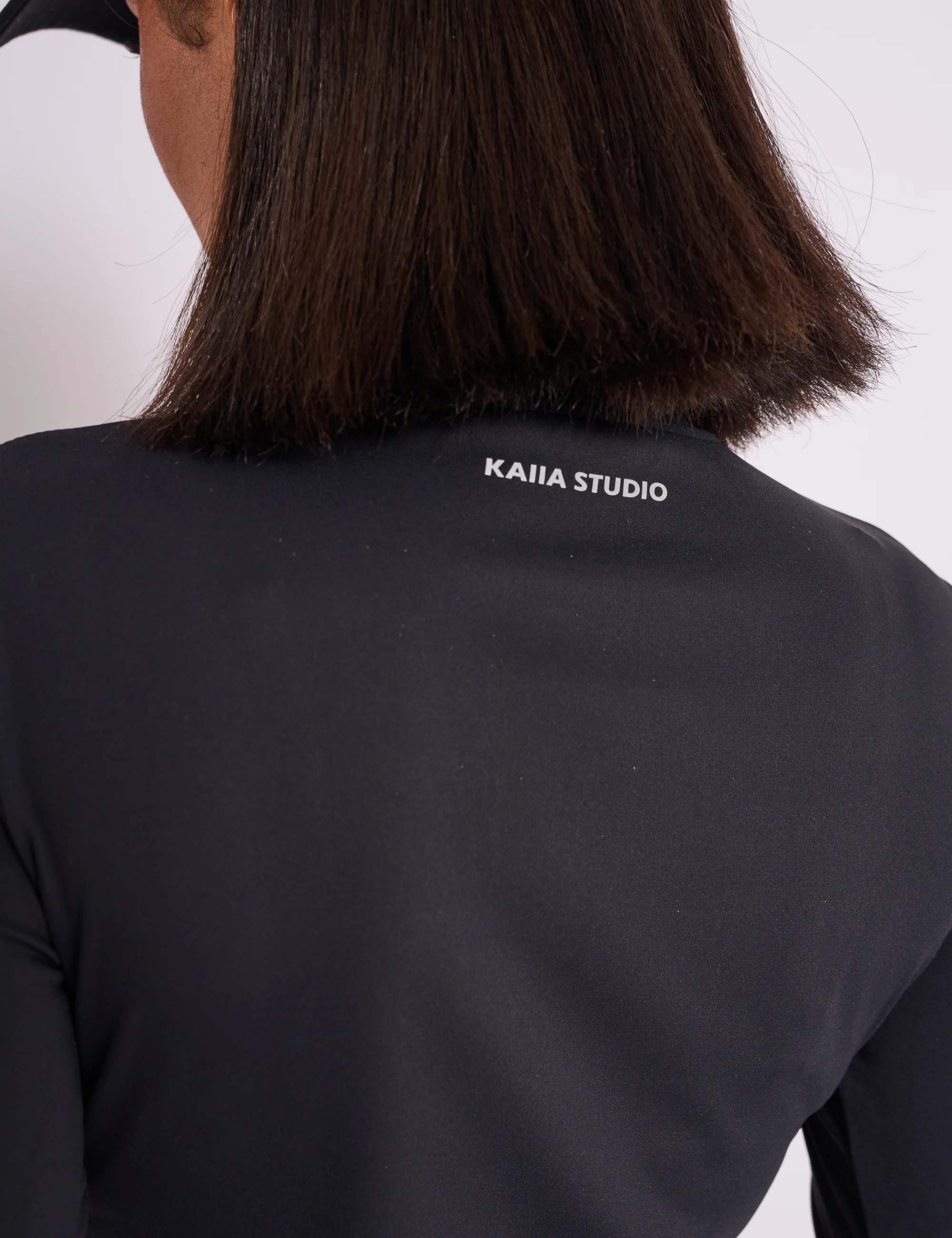 Kaiia Sculpt Long Sleeve Fitted T-shirt Black - Image 8