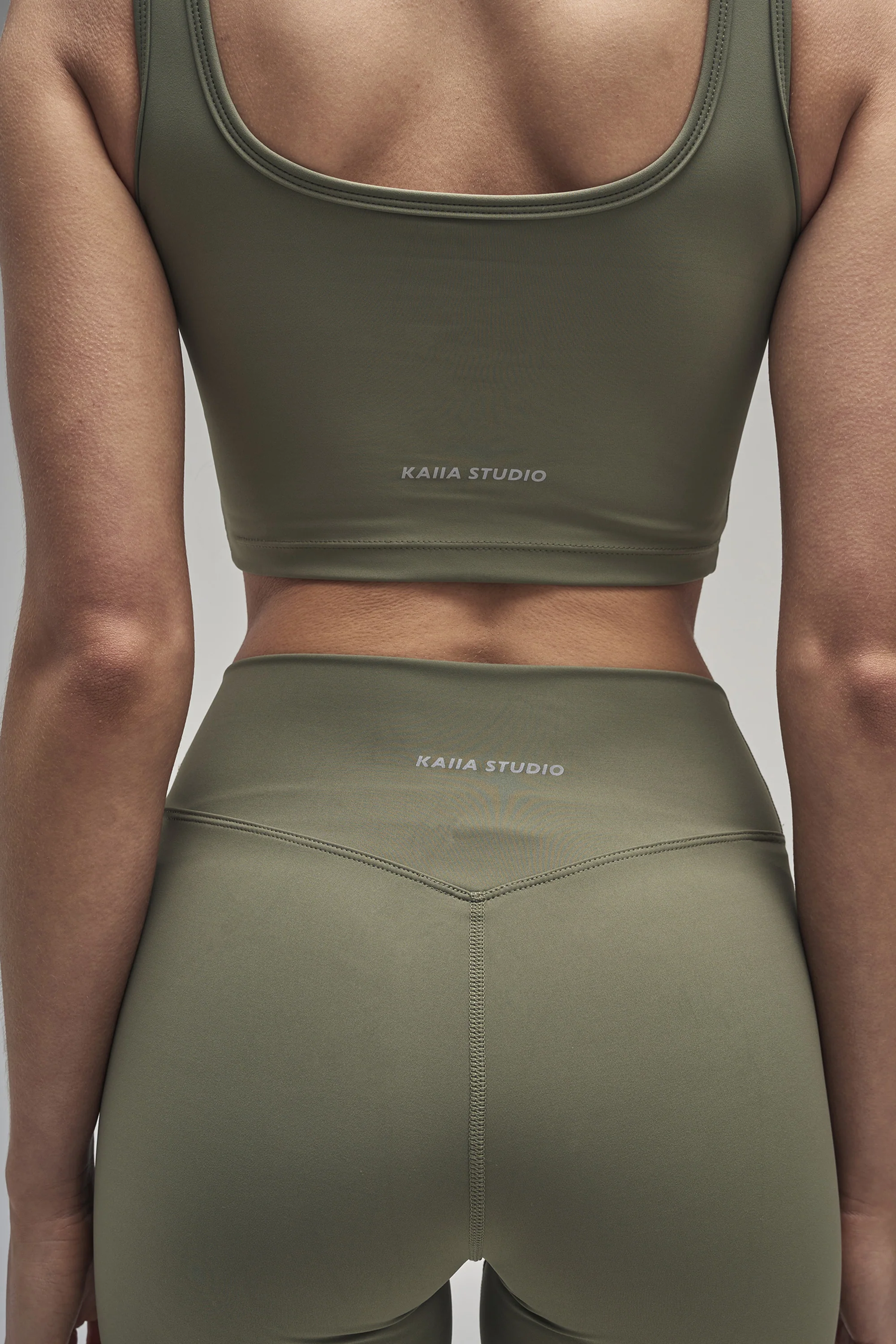 Kaiia Sculpt Shorts Khaki - Image 4