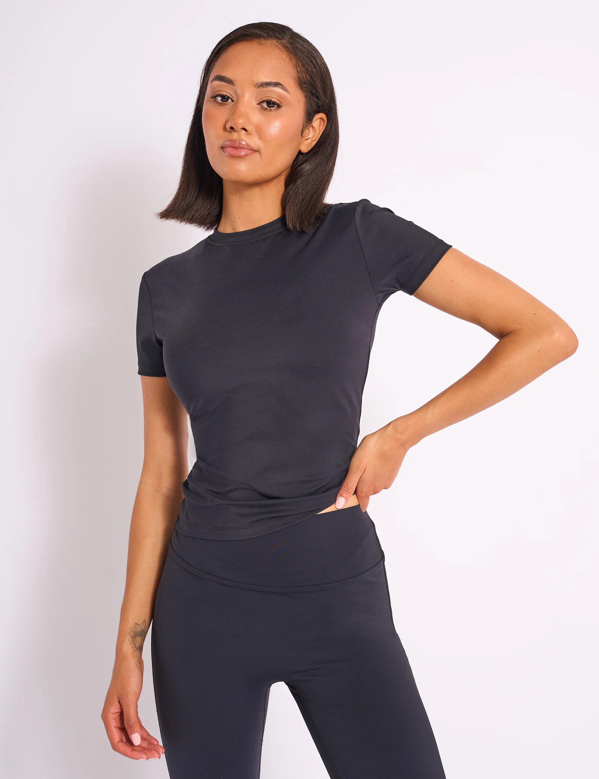 Kaiia Sculpt Short Sleeve Fitted T-shirt Black - Image 5