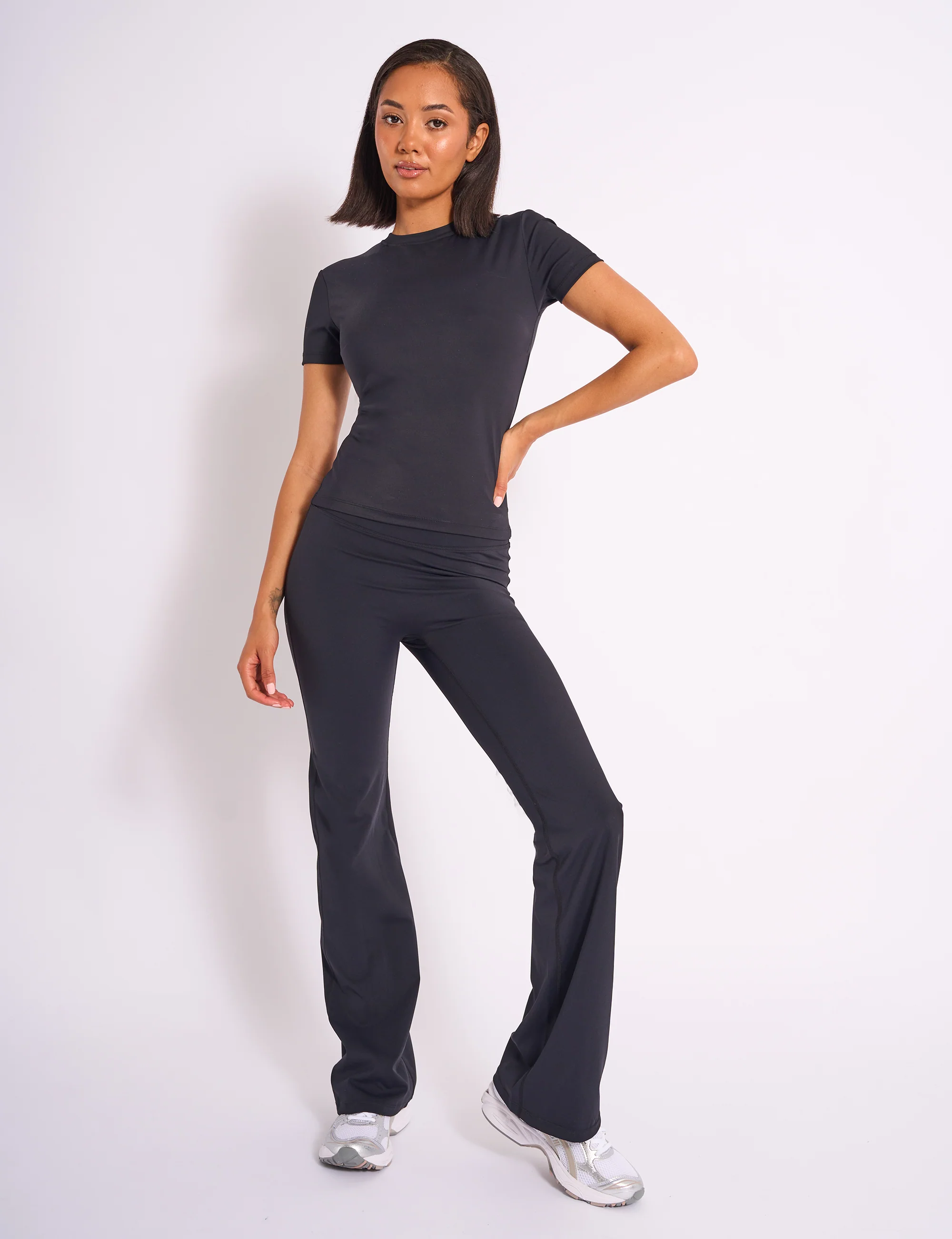 Kaiia Sculpt Short Sleeve Fitted T-shirt Black - Image 6