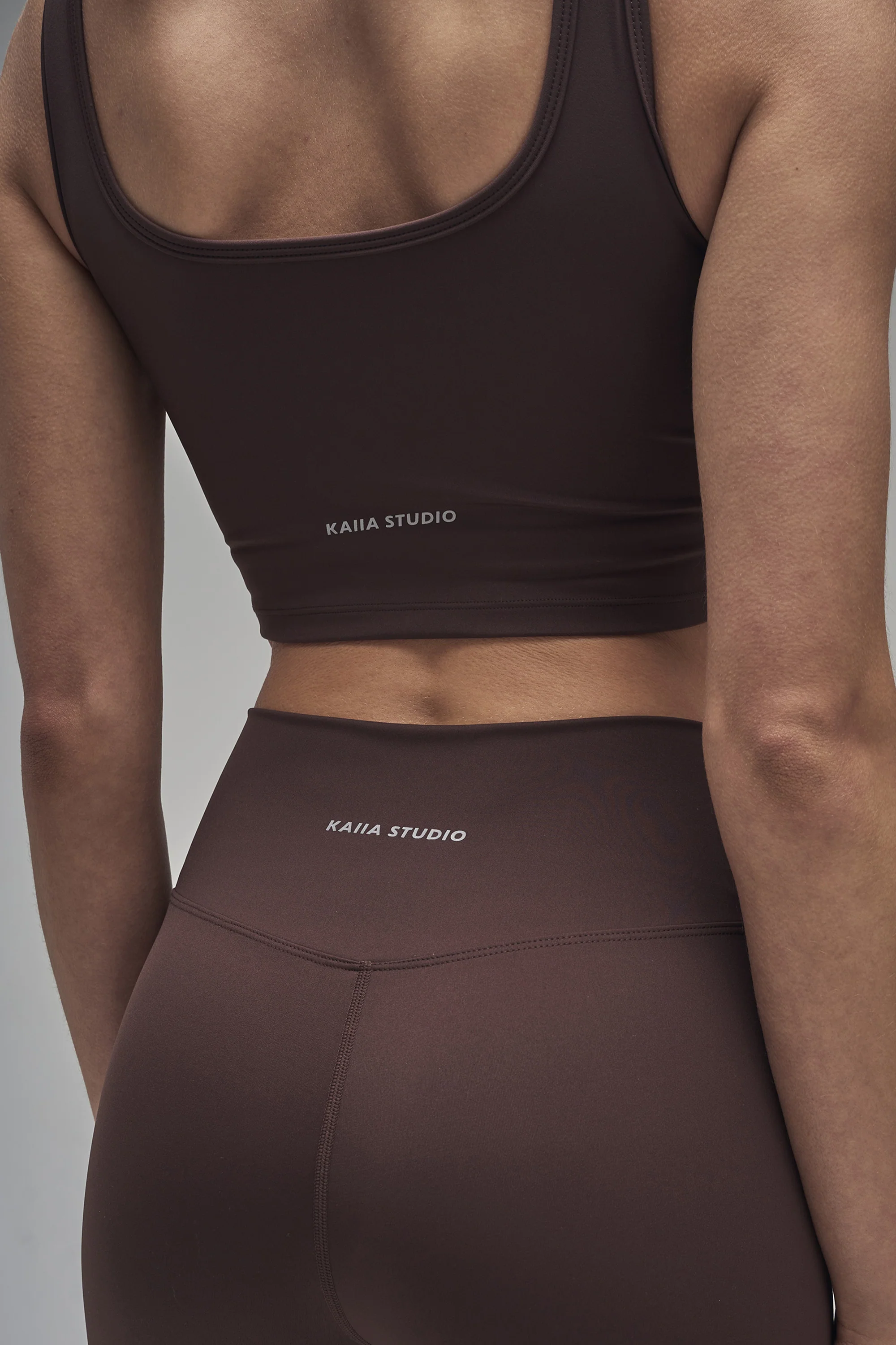Kaiia Sculpt Square Neck Crop Top Bitter Chocolate - Image 3
