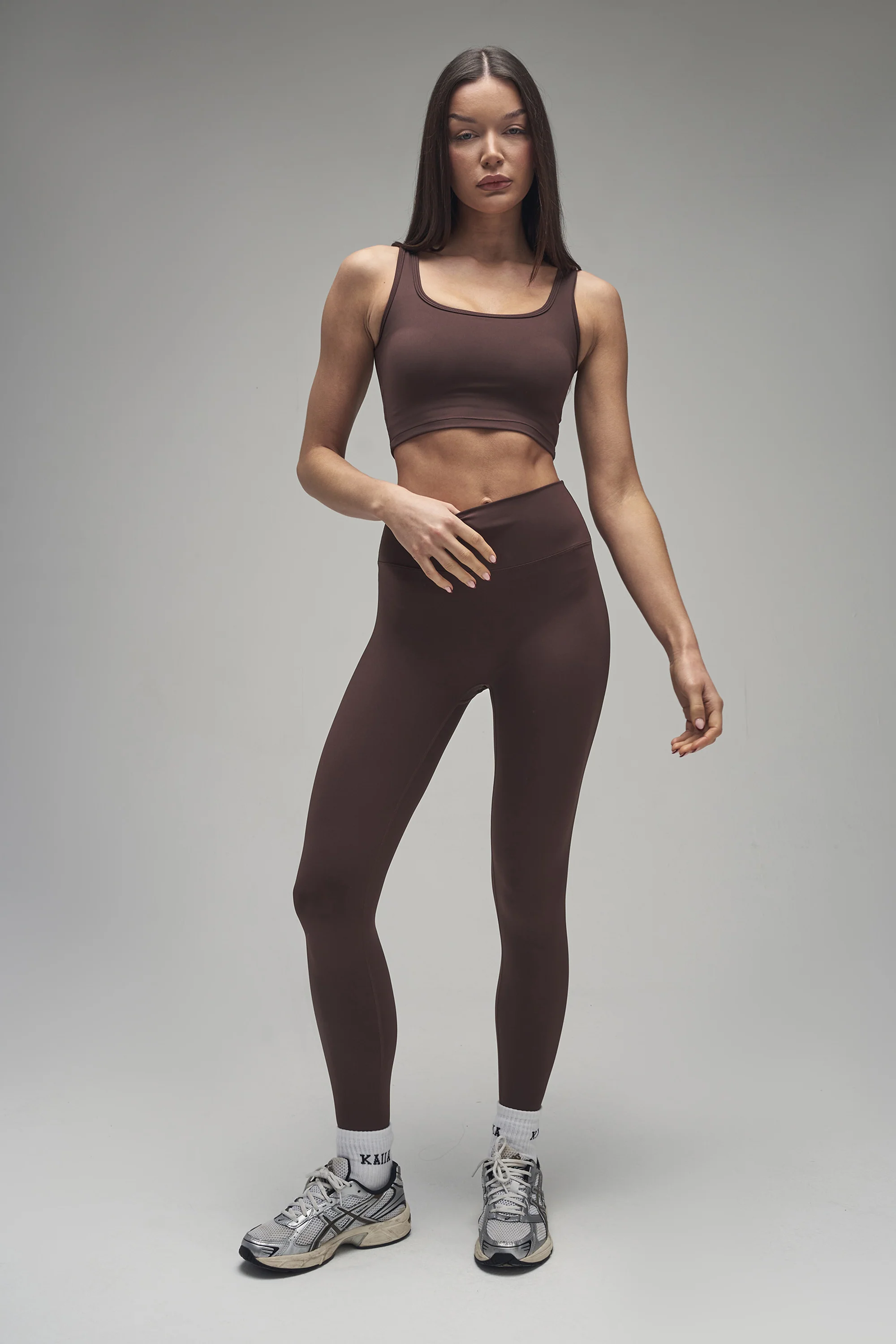 Kaiia Sculpt Square Neck Crop Top Bitter Chocolate - Image 4
