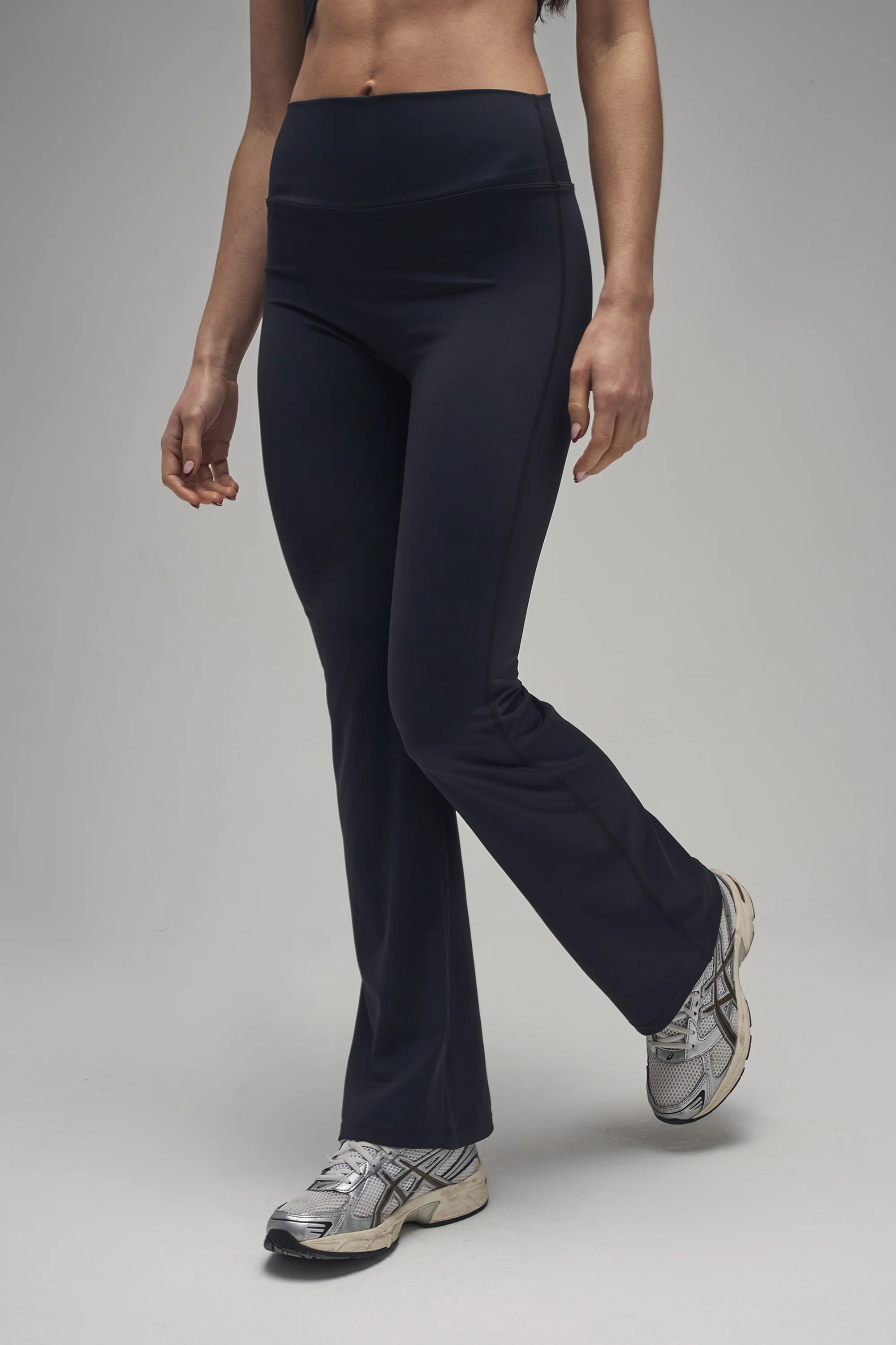Kaiia Sculpt Yoga Pants Black on Black - Image 3