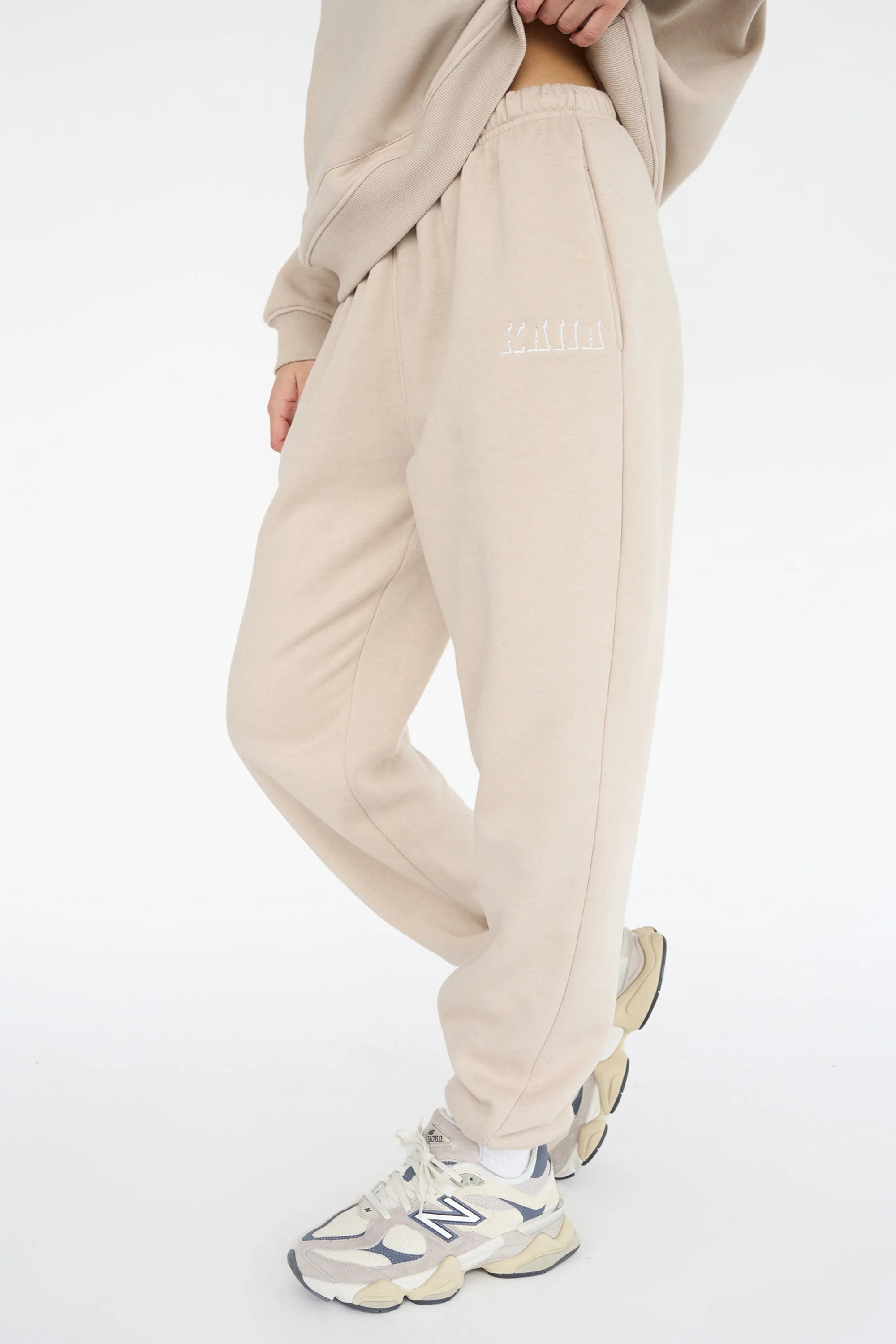 Kaiia Shadow Logo Cuffed Joggers Stone - Image 3