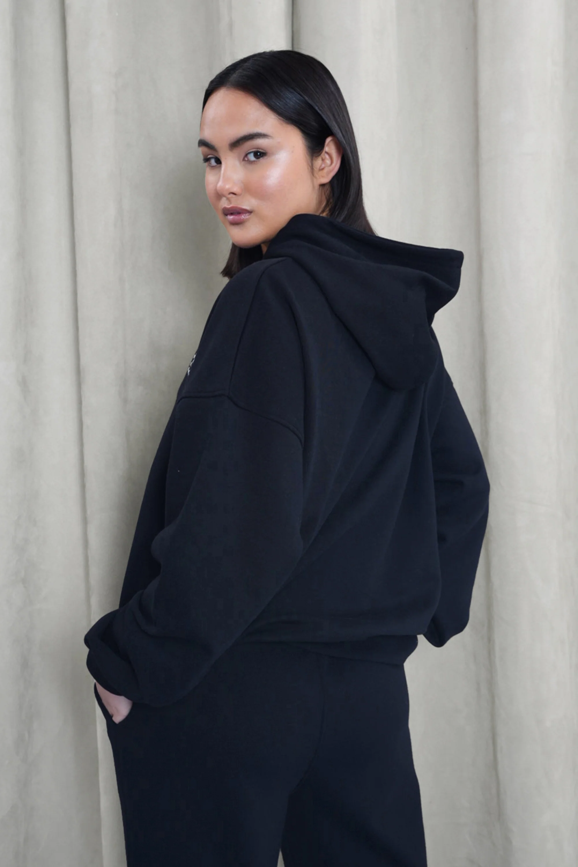 Kaiia Shadow Logo Oversized Hoodie Black - Image 2