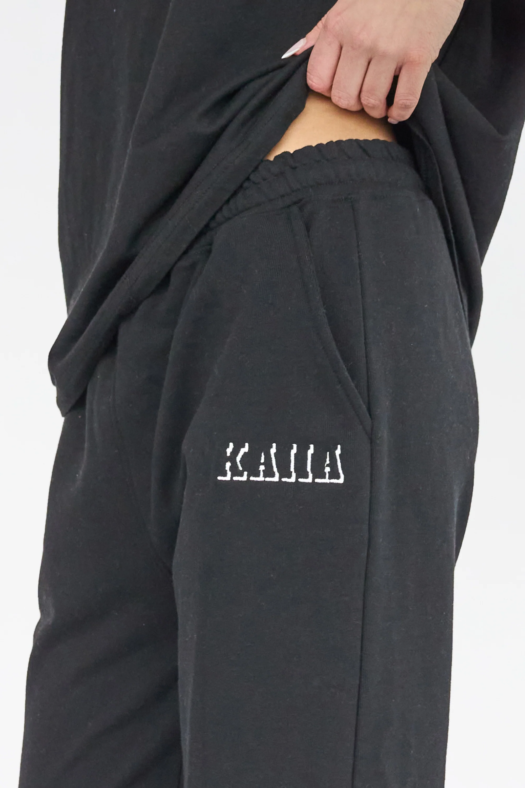 Kaiia Shadow Logo Wide Leg Sweat Pants Black - Image 4