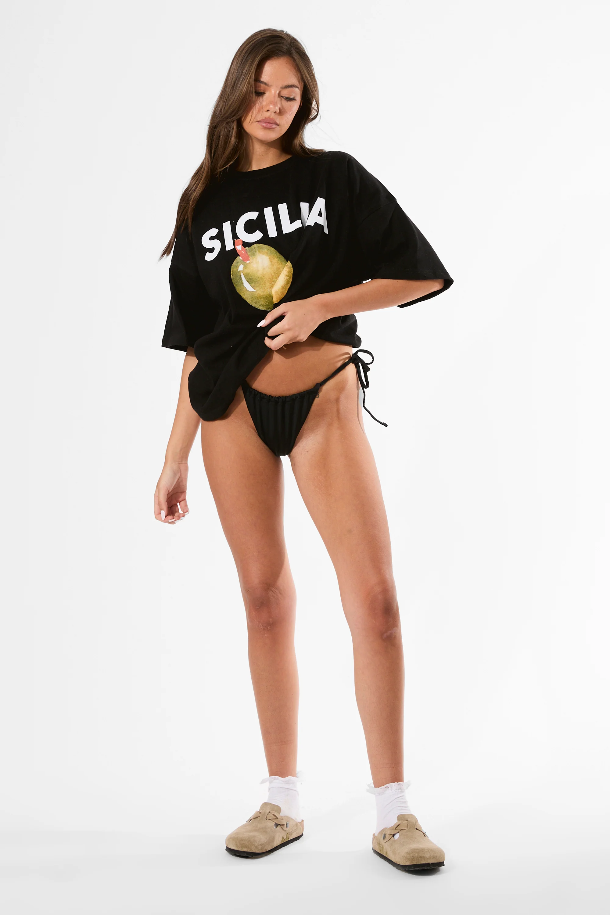 Kaiia Sicilia Olives Graphic Oversized T-Shirt Black - Image 9