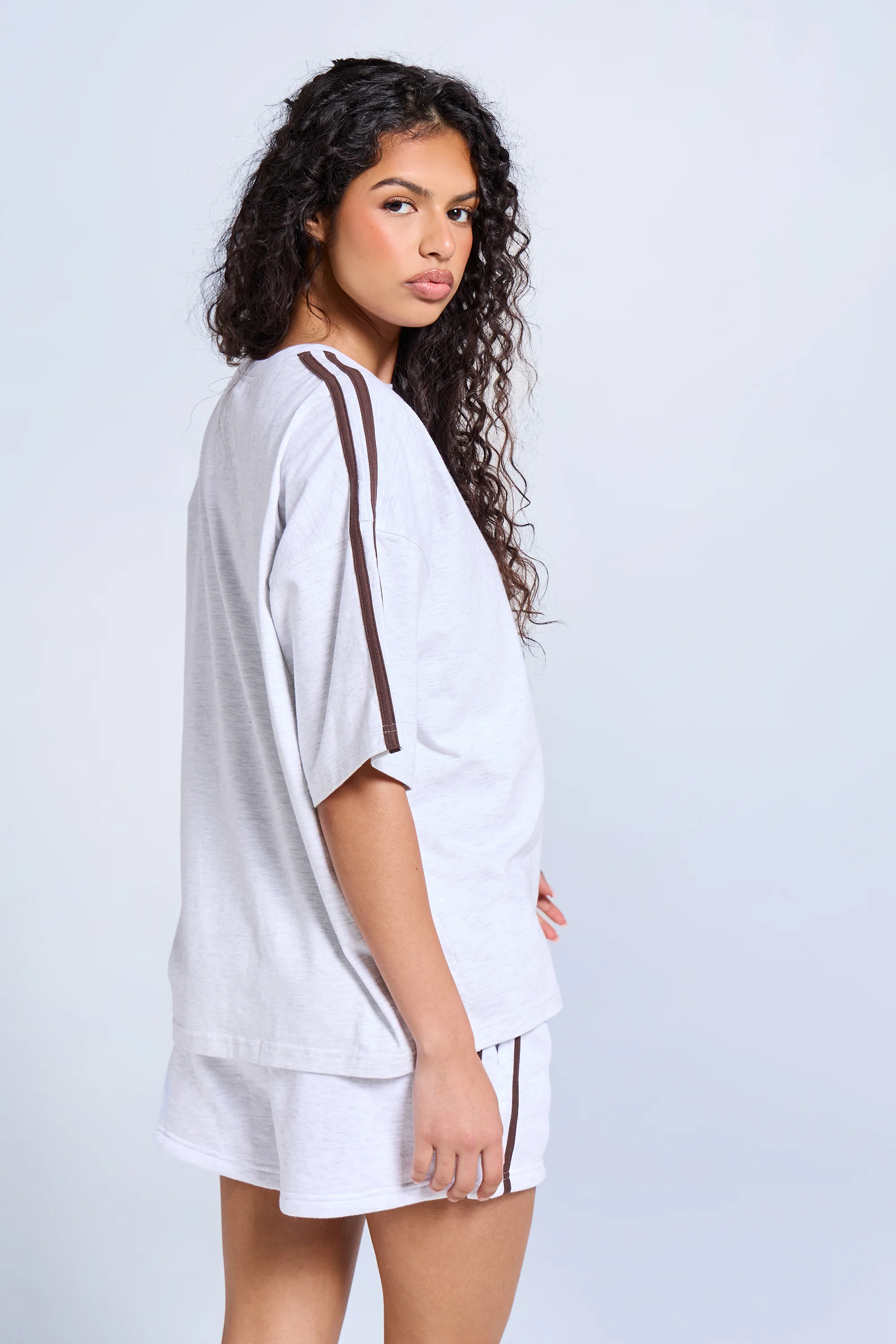 Kaiia Side Stripe Oversized T-shirt Light Grey Marl & Brown - Image 4