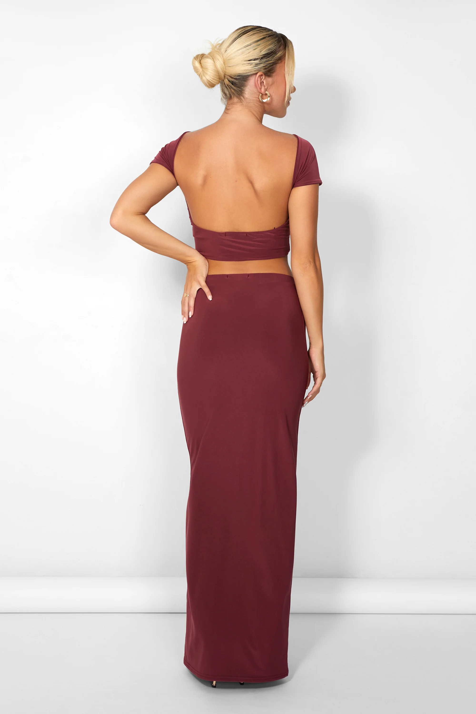 Kaiia Slinky Column Maxi Skirt Co-ord in Burgundy - Image 4