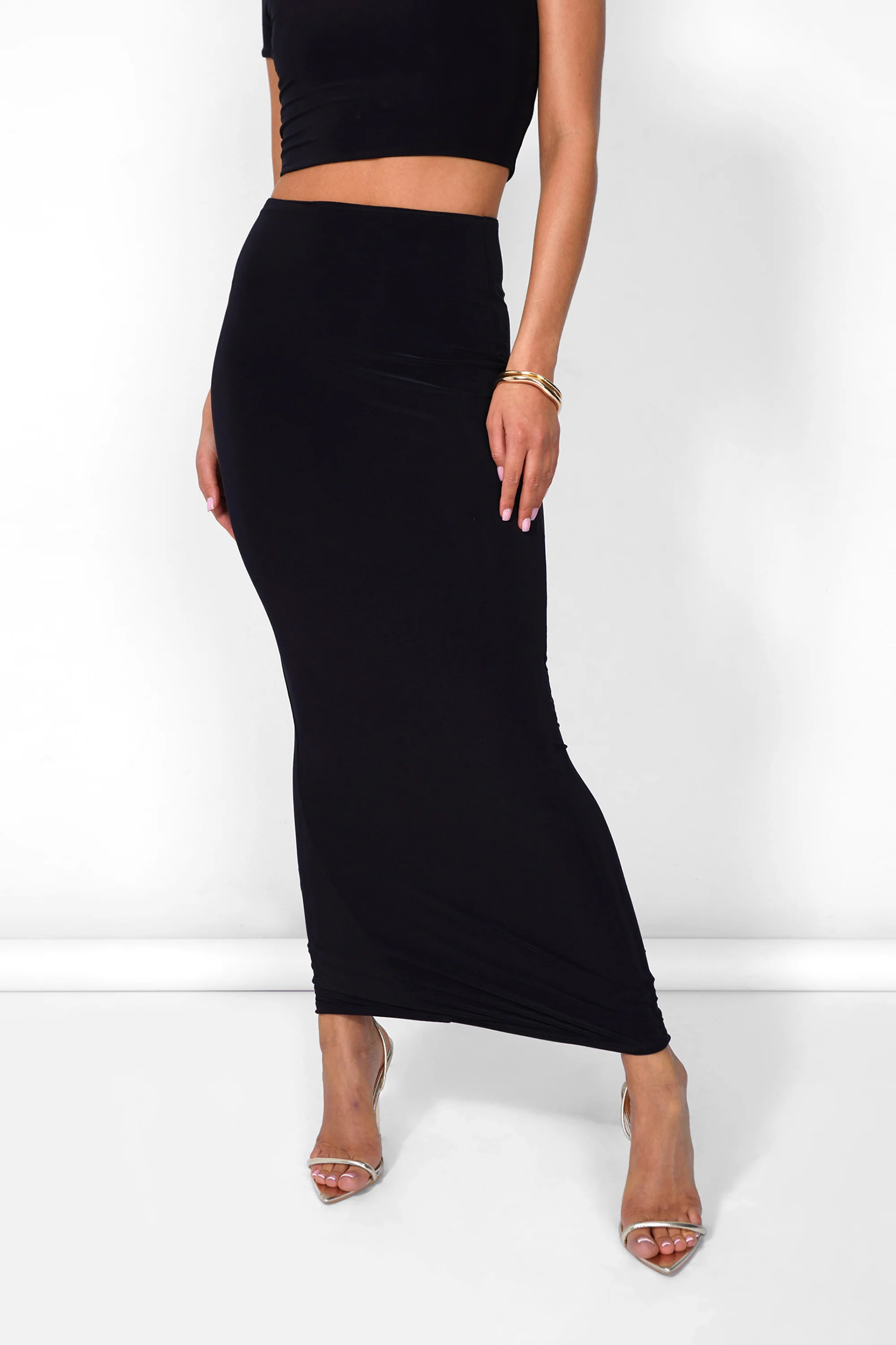 Kaiia Slinky Maxi Skirt Co-ord in Black - Image 5