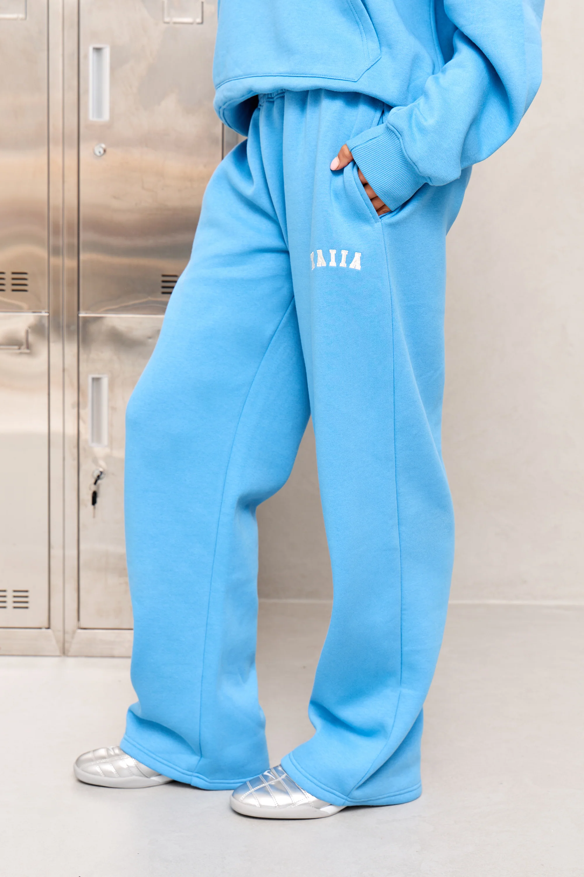 Kaiia Slogan High Rise Wide Leg Joggers Vibrant Blue - Image 4