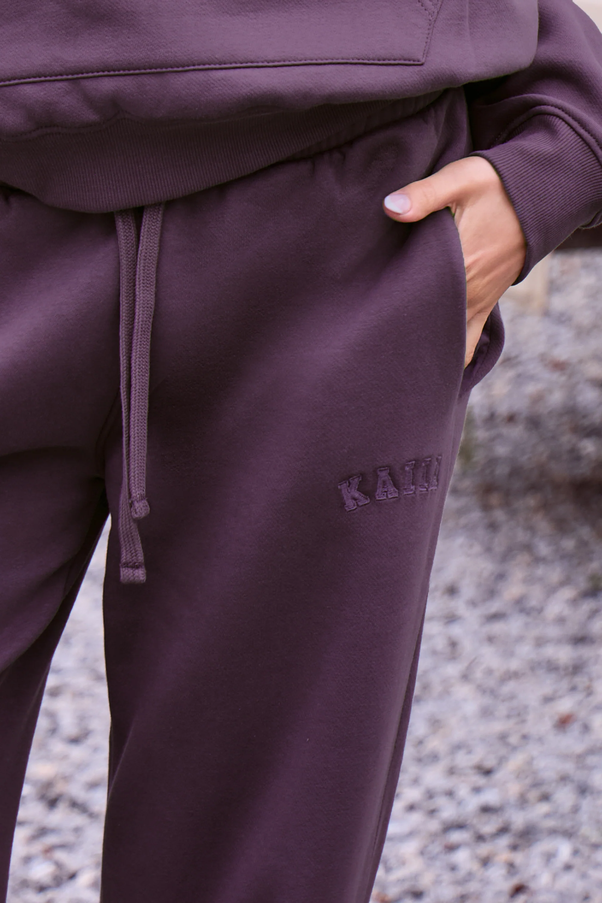 Kaiia Slogan Mid Rise Wide Leg Joggers Blackcurrant - Image 2