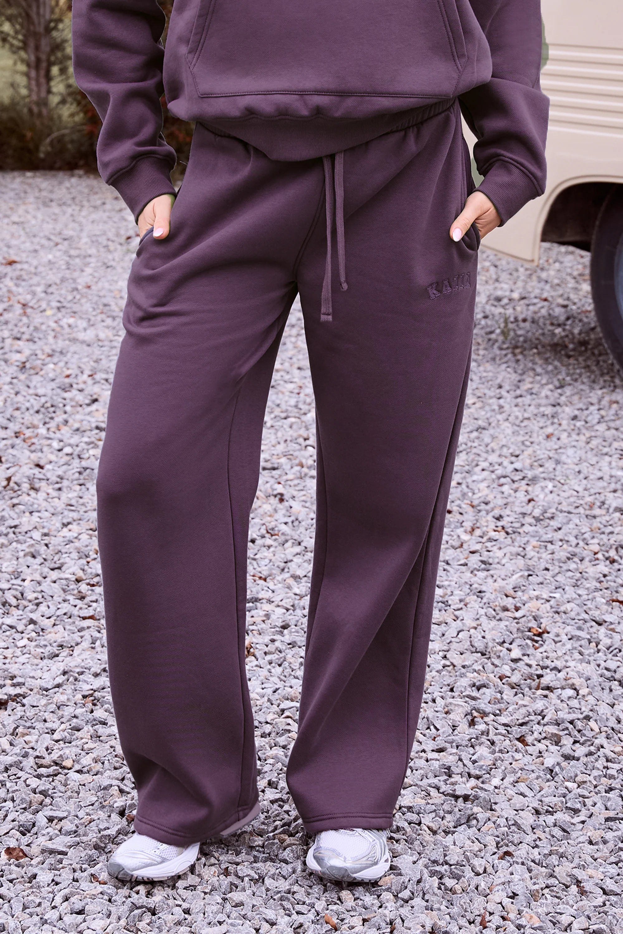 Kaiia Slogan Mid Rise Wide Leg Joggers Blackcurrant - Image 3