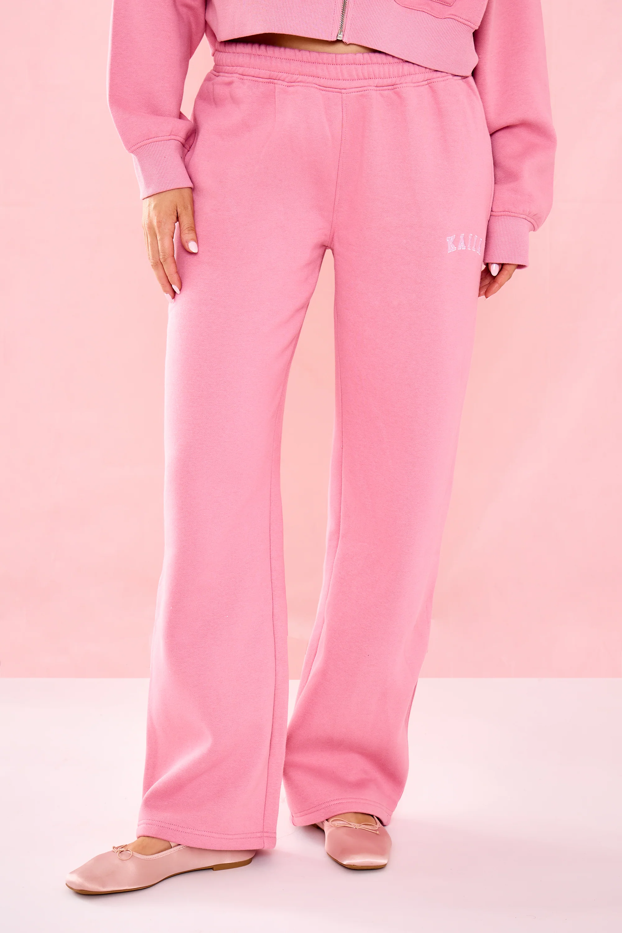 Kaiia Slogan Low Rise Wide Leg Joggers Ribbon Pink - Image 3