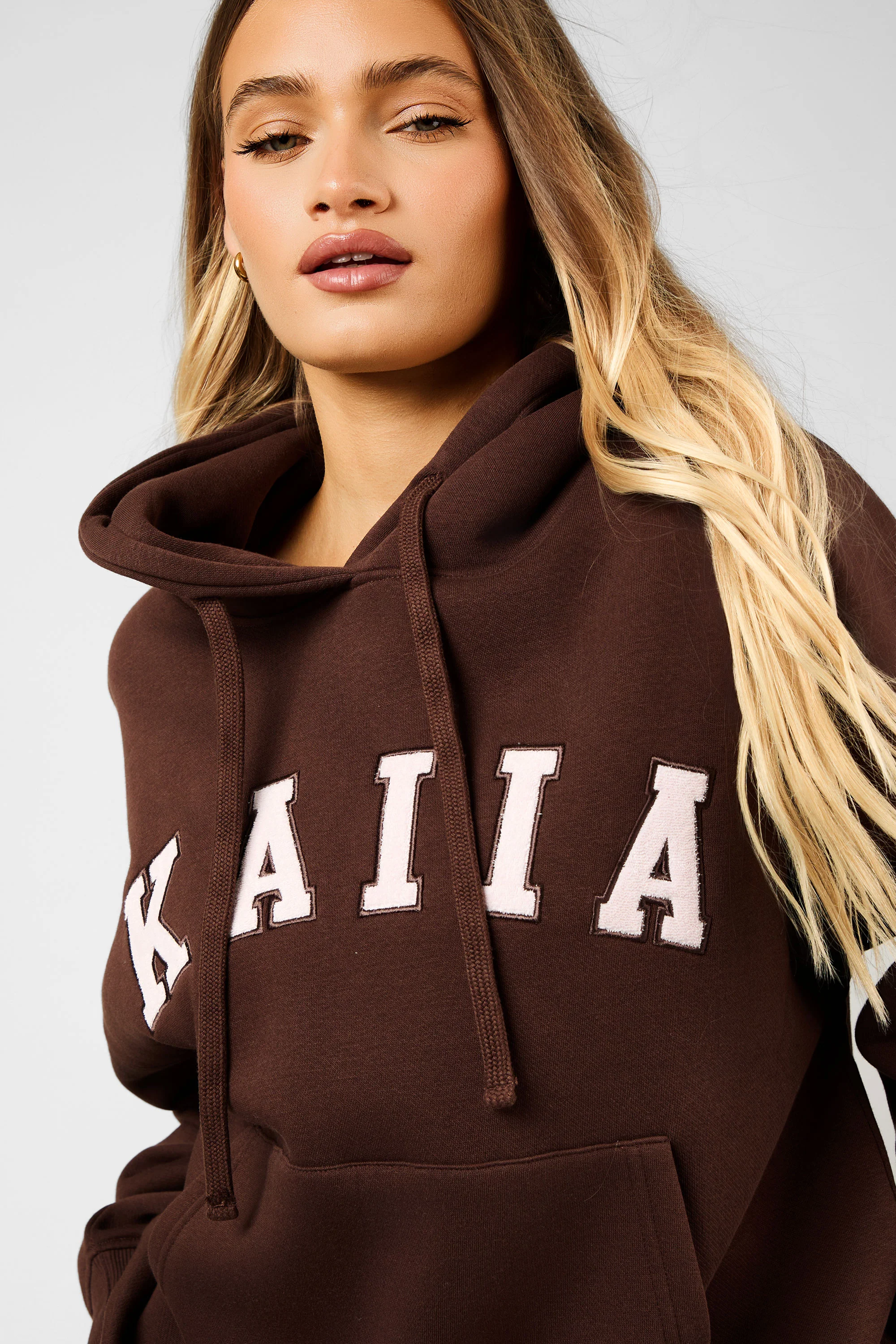 Kaiia Slogan Oversized Hoodie Peppercorn & Dusty Pink - Image 5