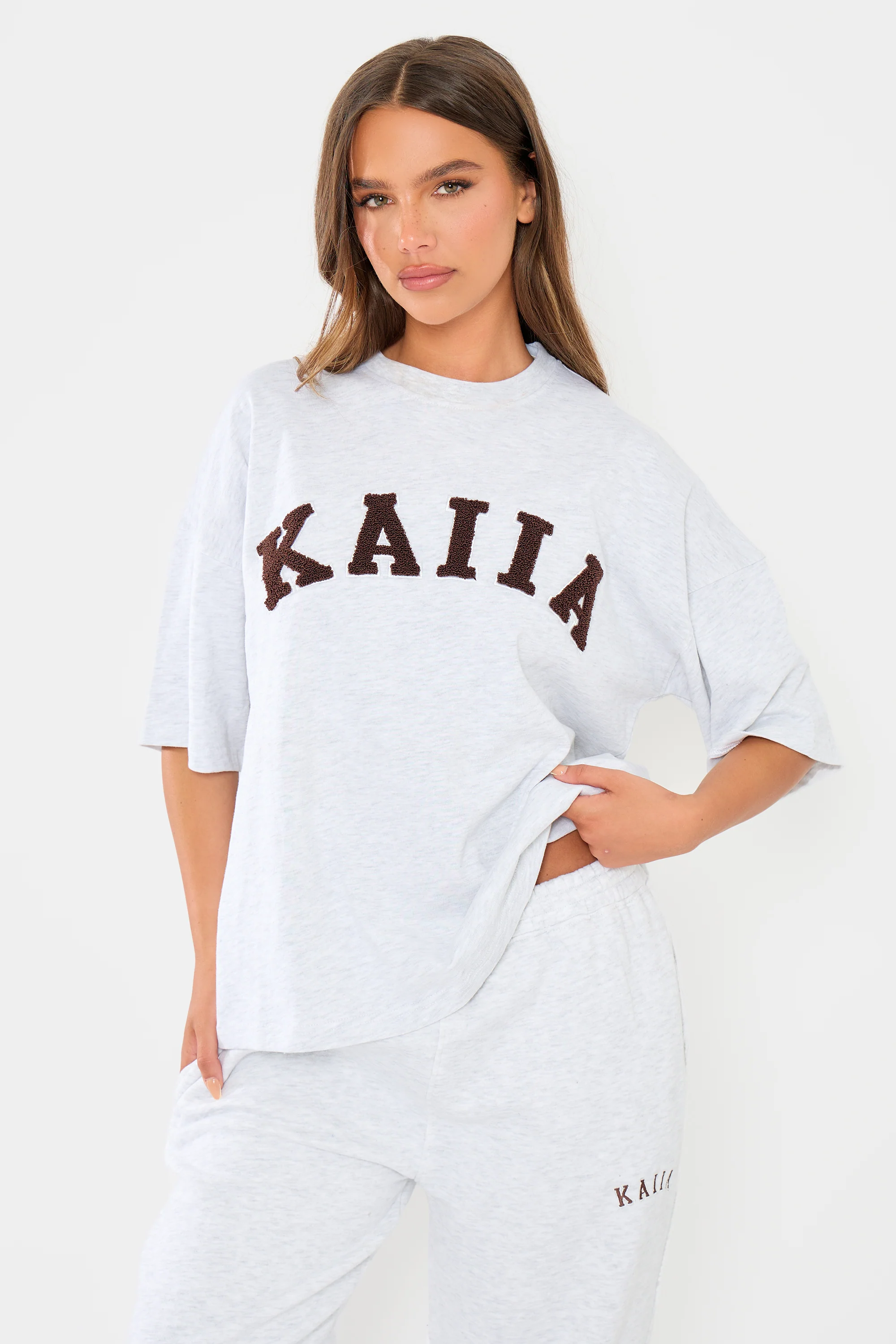Kaiia Slogan Oversized T-shirt Light Grey Marl & Brown - Image 5