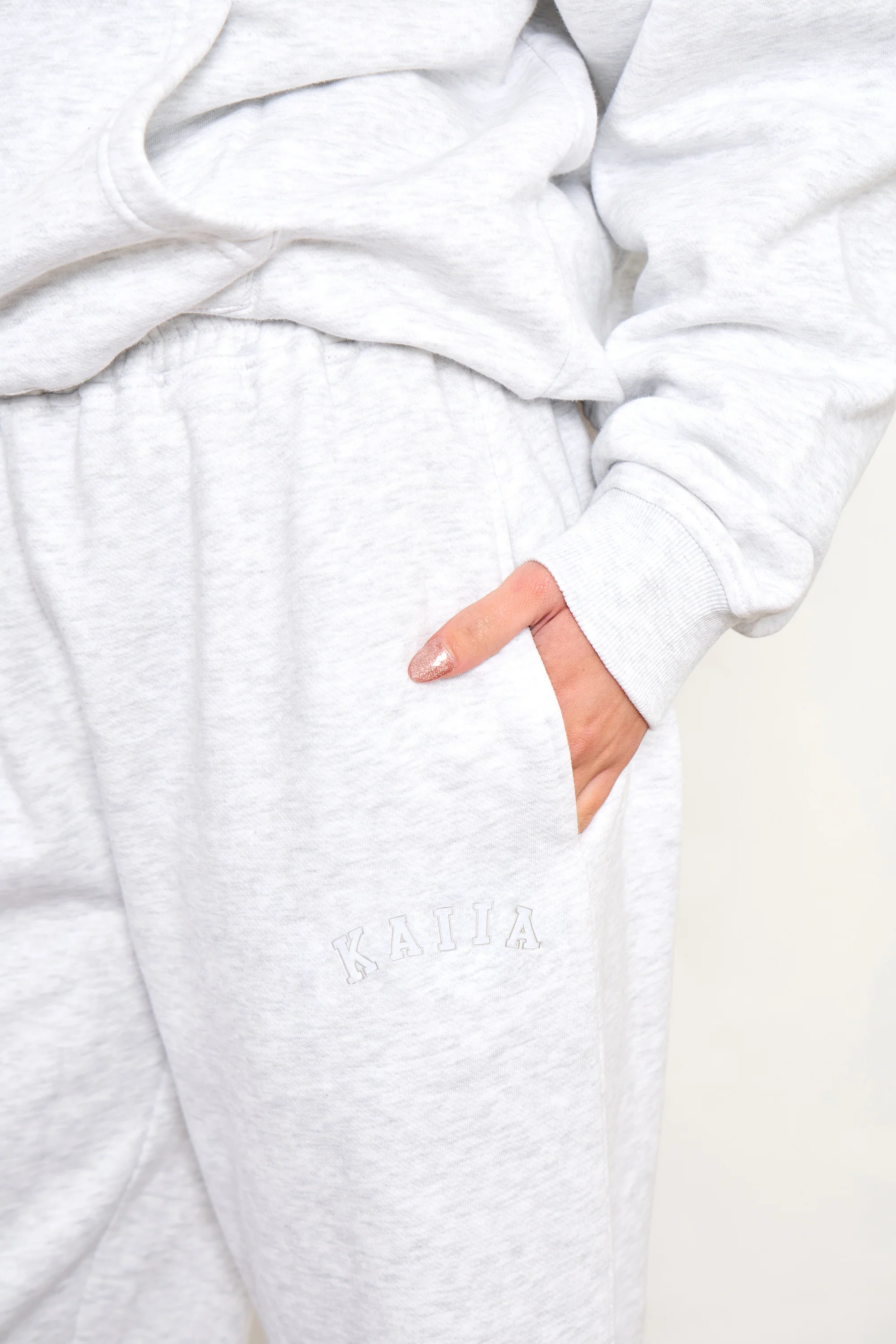 Kaiia Stitch Slogan Wide Leg Joggers Light Grey Marl - Image 2