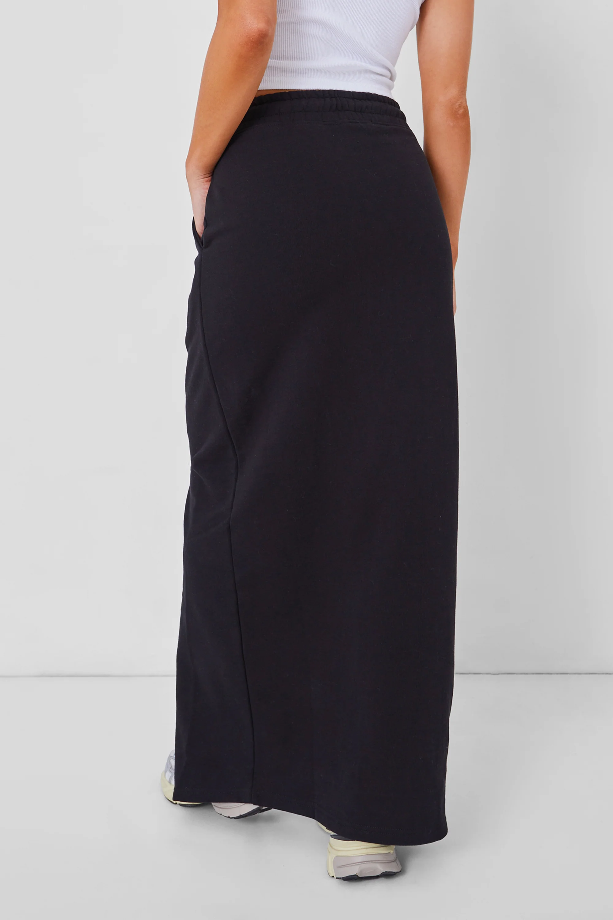 Kaiia Split Front Sweat Maxi Skirt in Black - Image 3