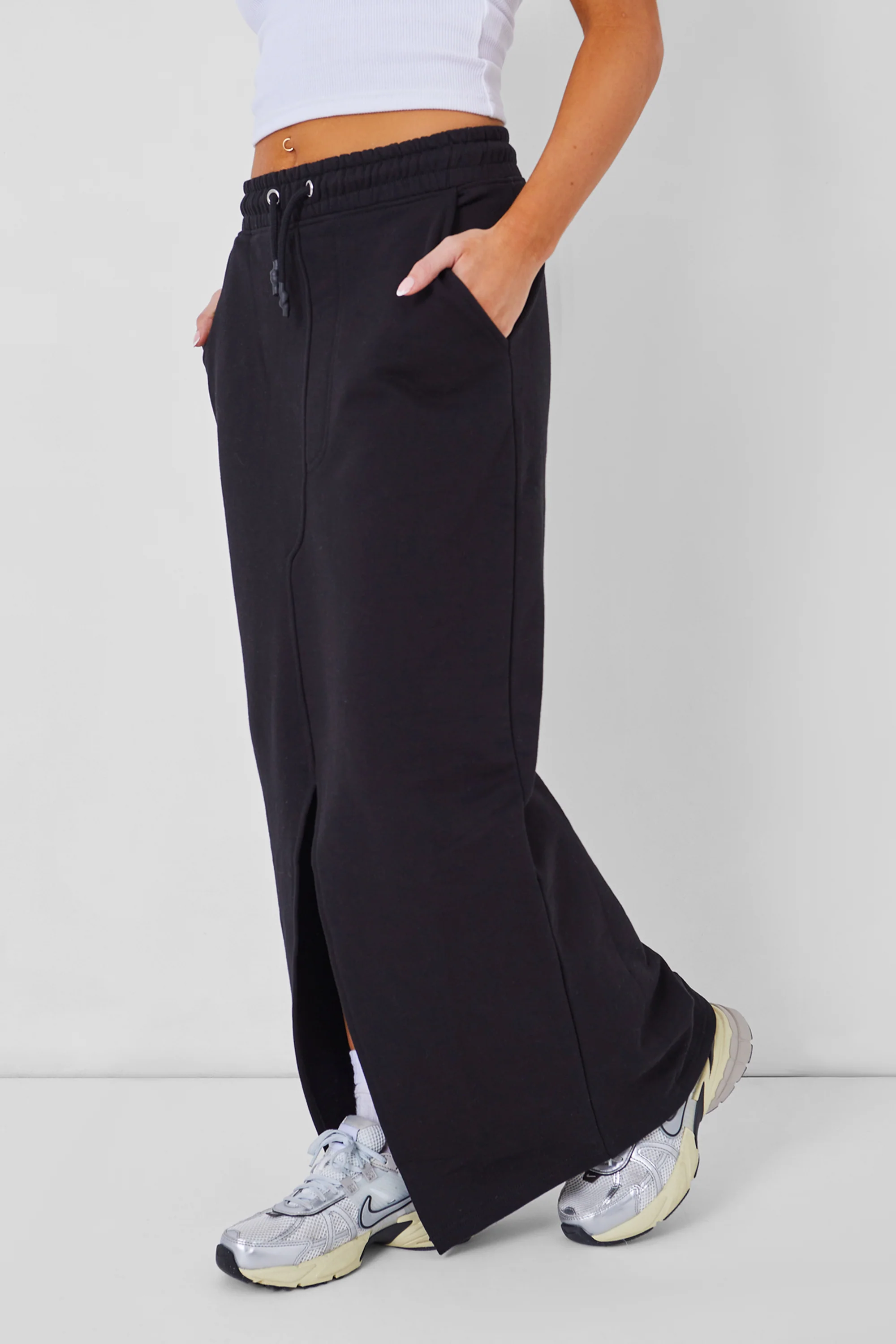 Kaiia Split Front Sweat Maxi Skirt in Black - Image 4