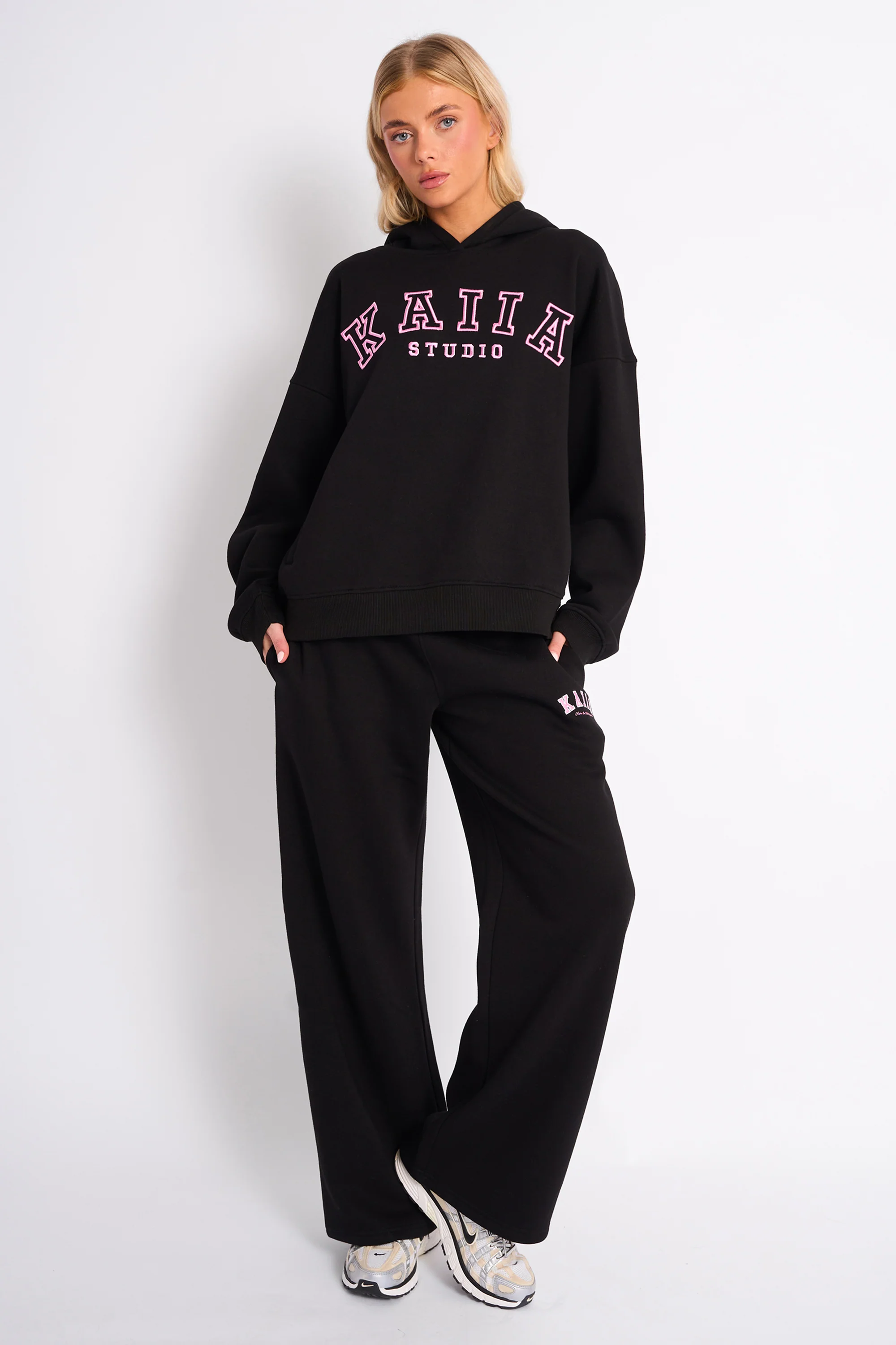 Kaiia Studio Oversized Hoodie Black & Pink - Image 3