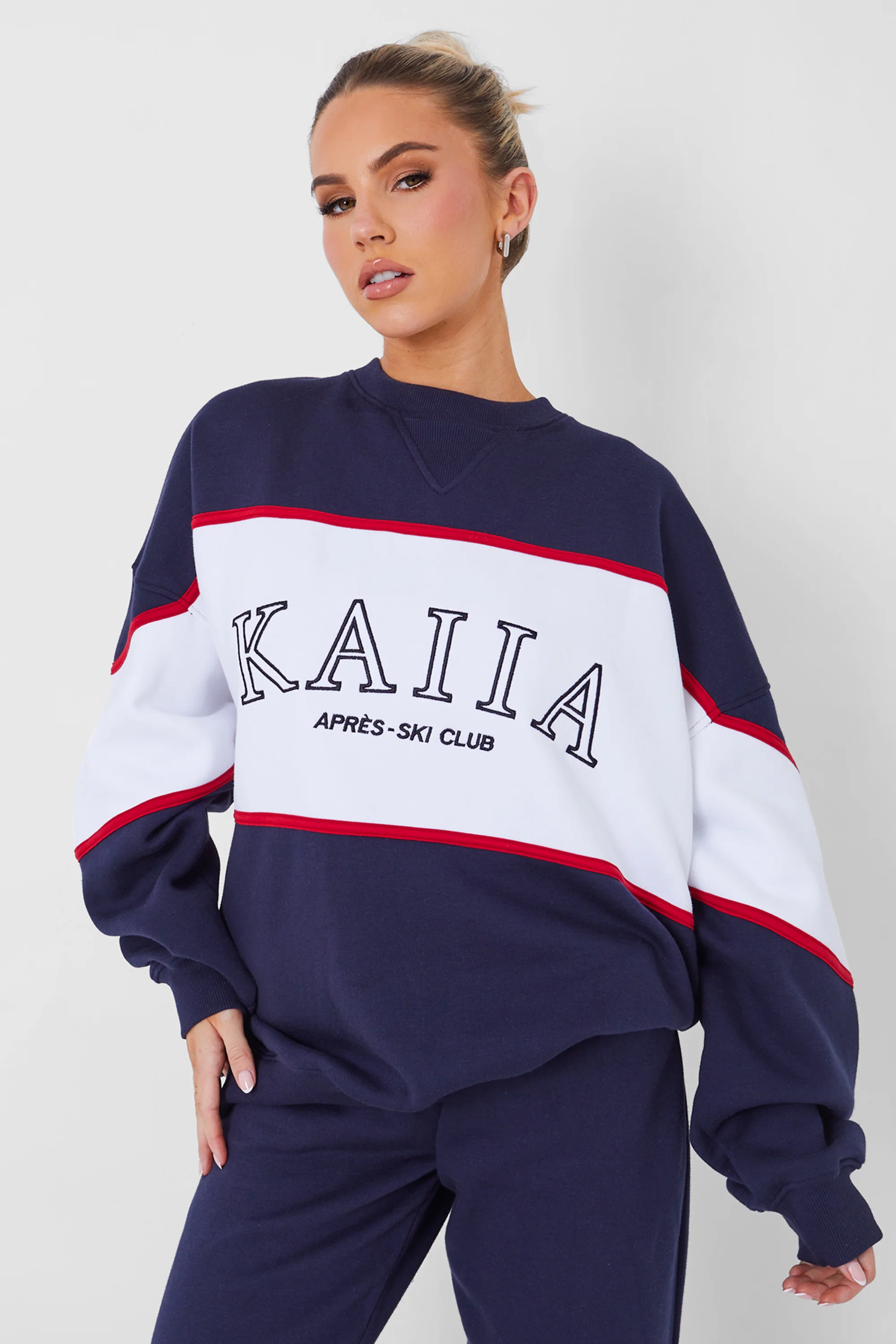 Kaiia Sport Oversized Sweatshirt in Navy - Image 4