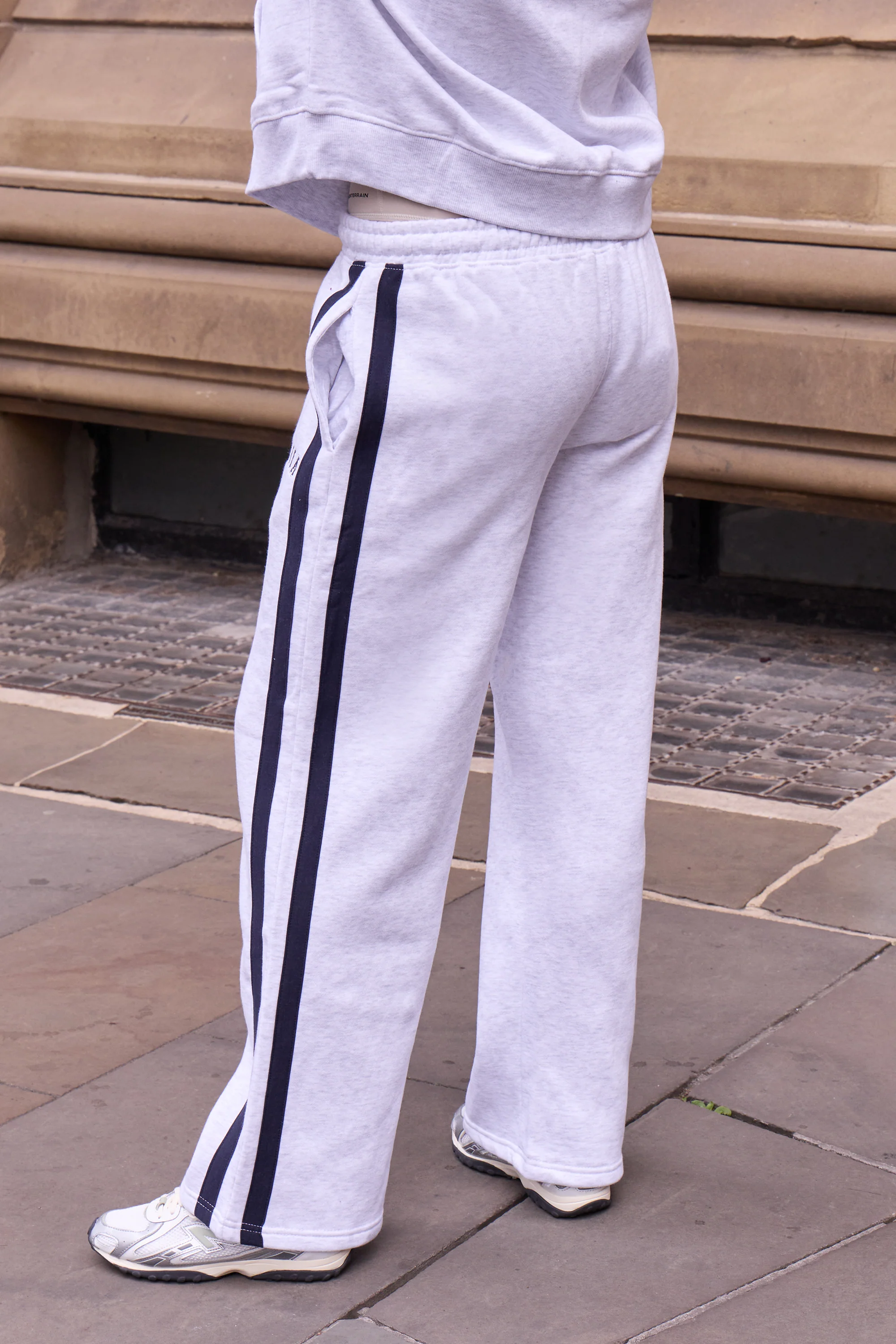 Kaiia Sport Side Stripe Wide Leg Joggers Light Grey Marl & Navy - Image 4