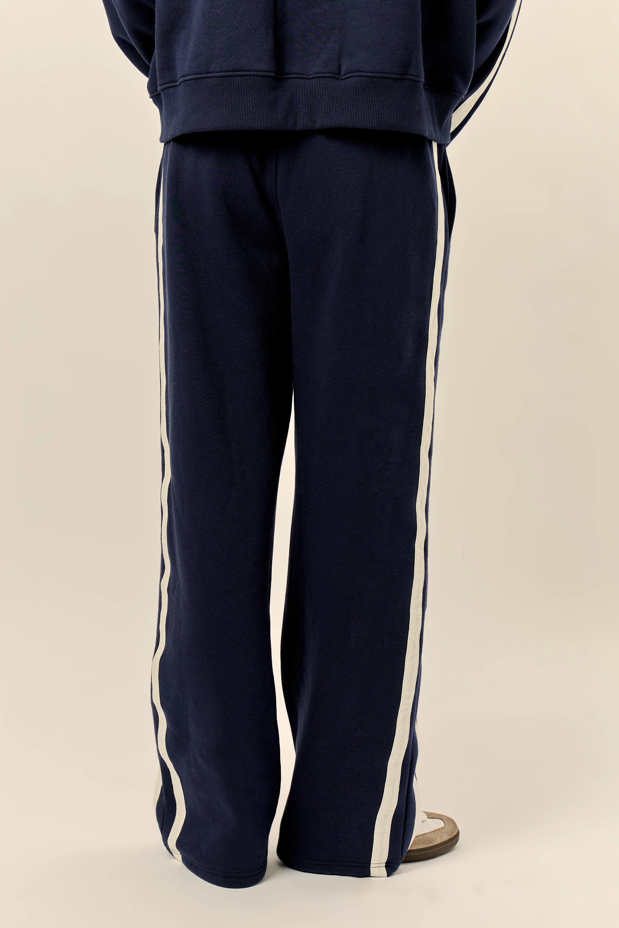 Kaiia Sport Stripe Wide Leg Joggers Navy & Cream - Image 4