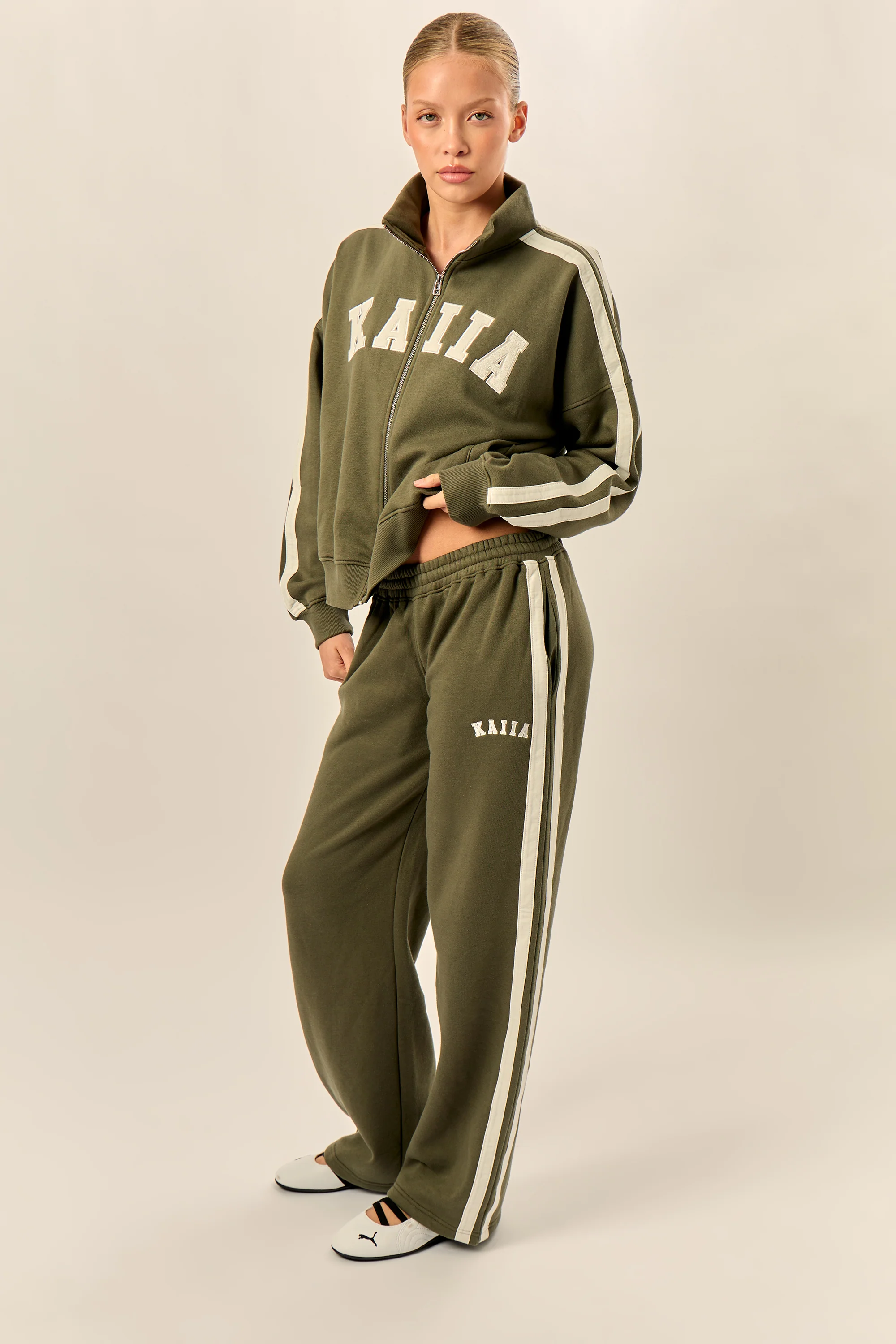 Kaiia Sport Stripe Wide Leg Joggers Olive & Cream