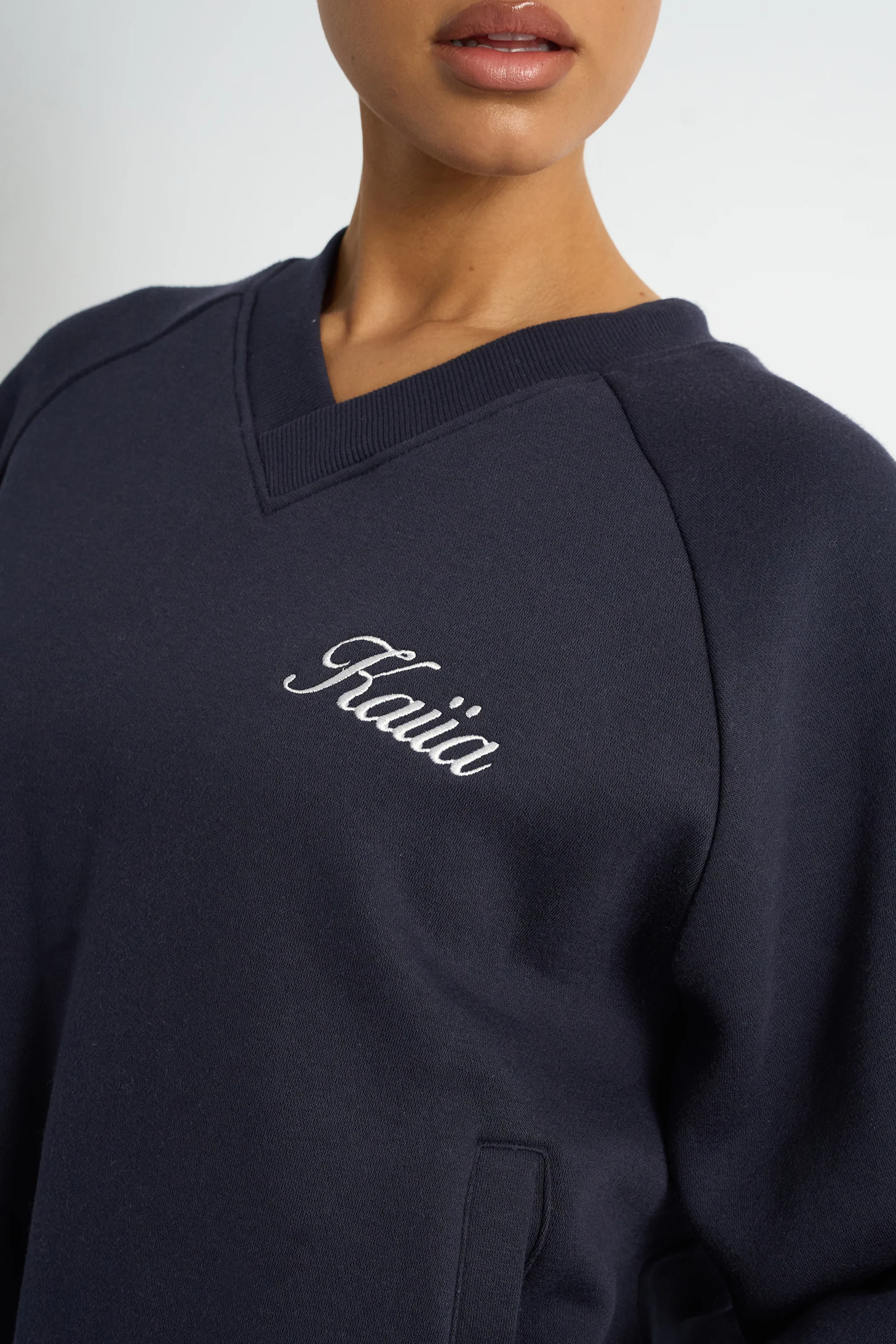 Kaiia Script V Neck Oversized Sweatshirt Navy & Yellow - Image 4