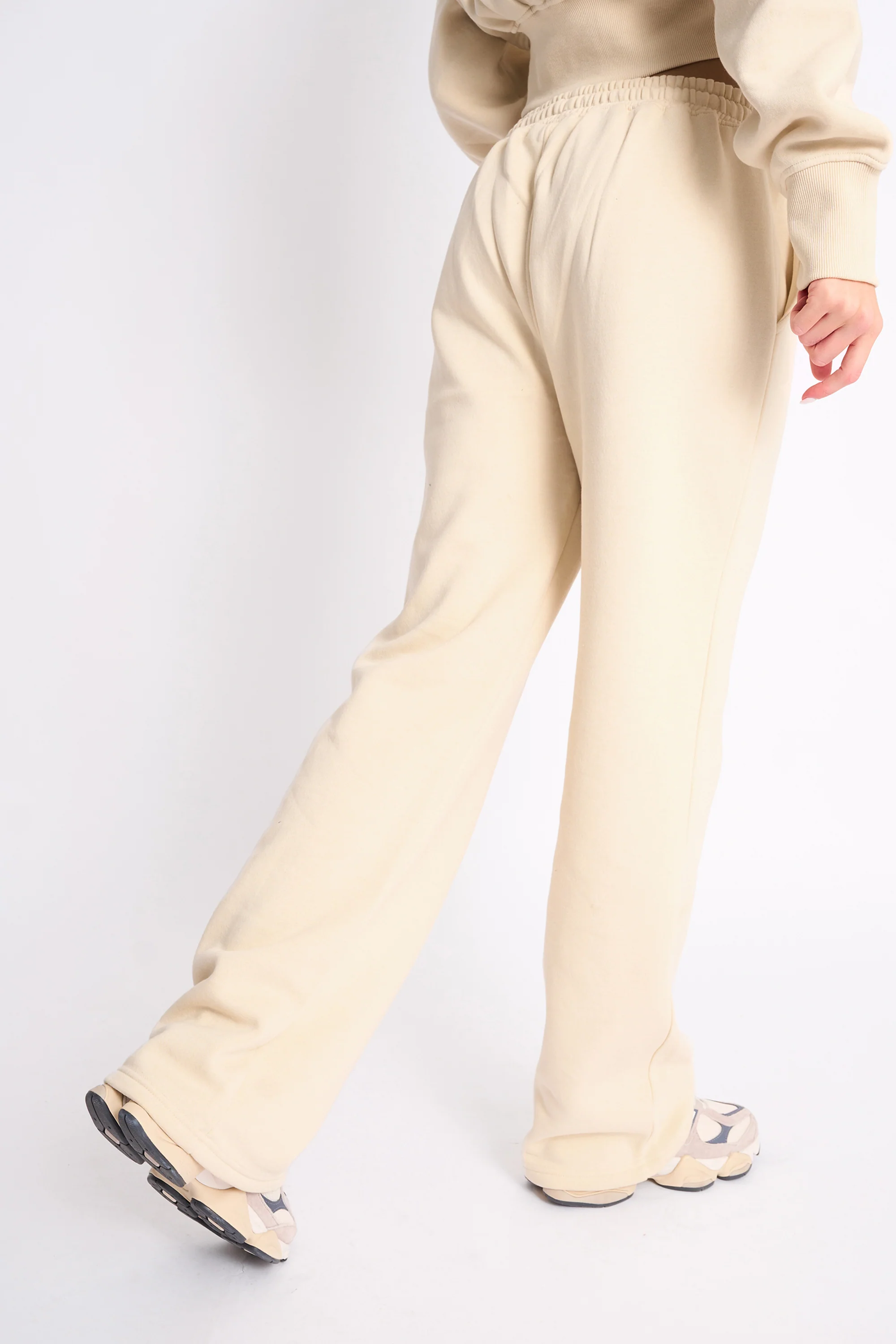 Kaiia Sport Wide Leg Joggers Buttercream - Image 3