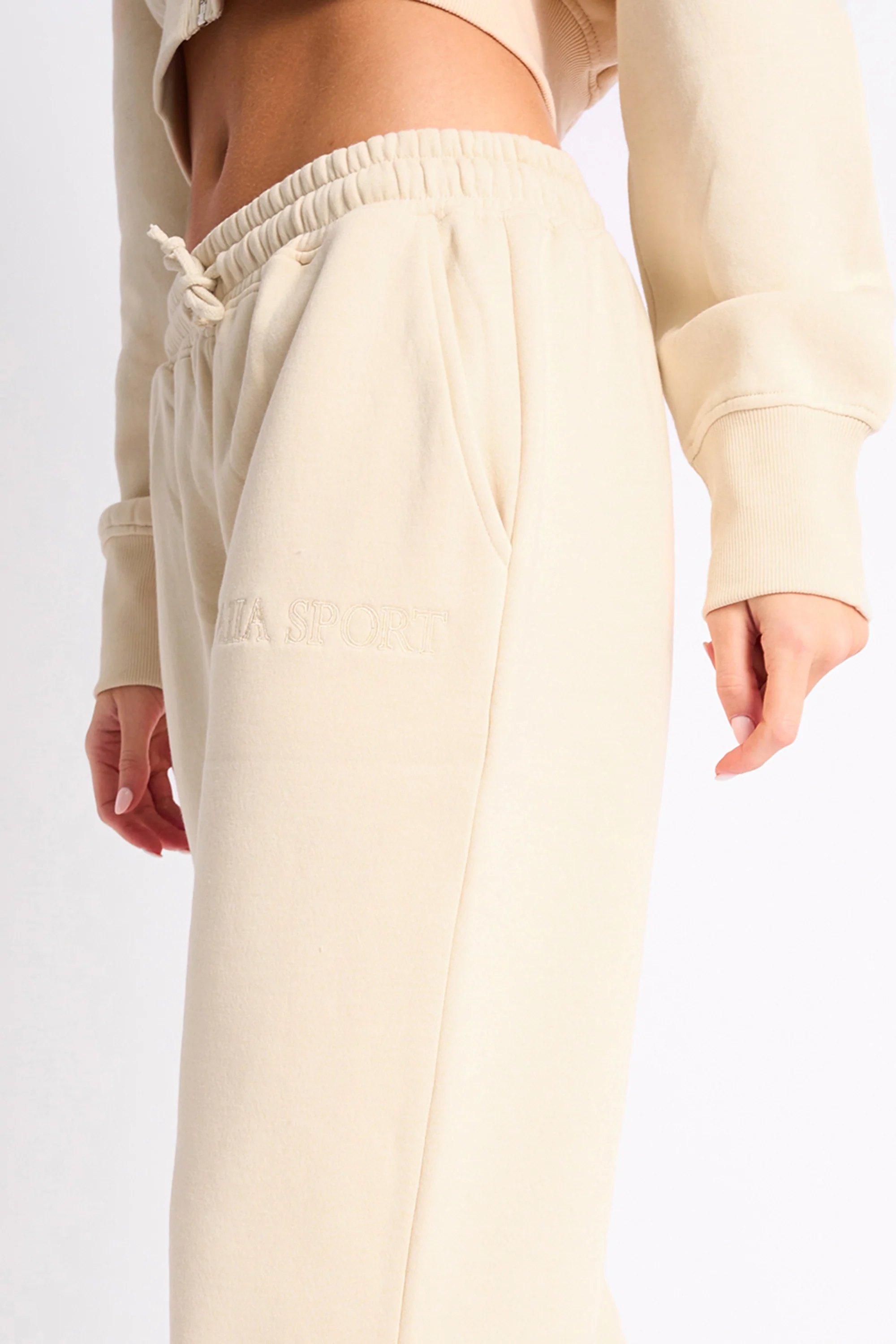 Kaiia Sport Wide Leg Joggers Buttercream - Image 4