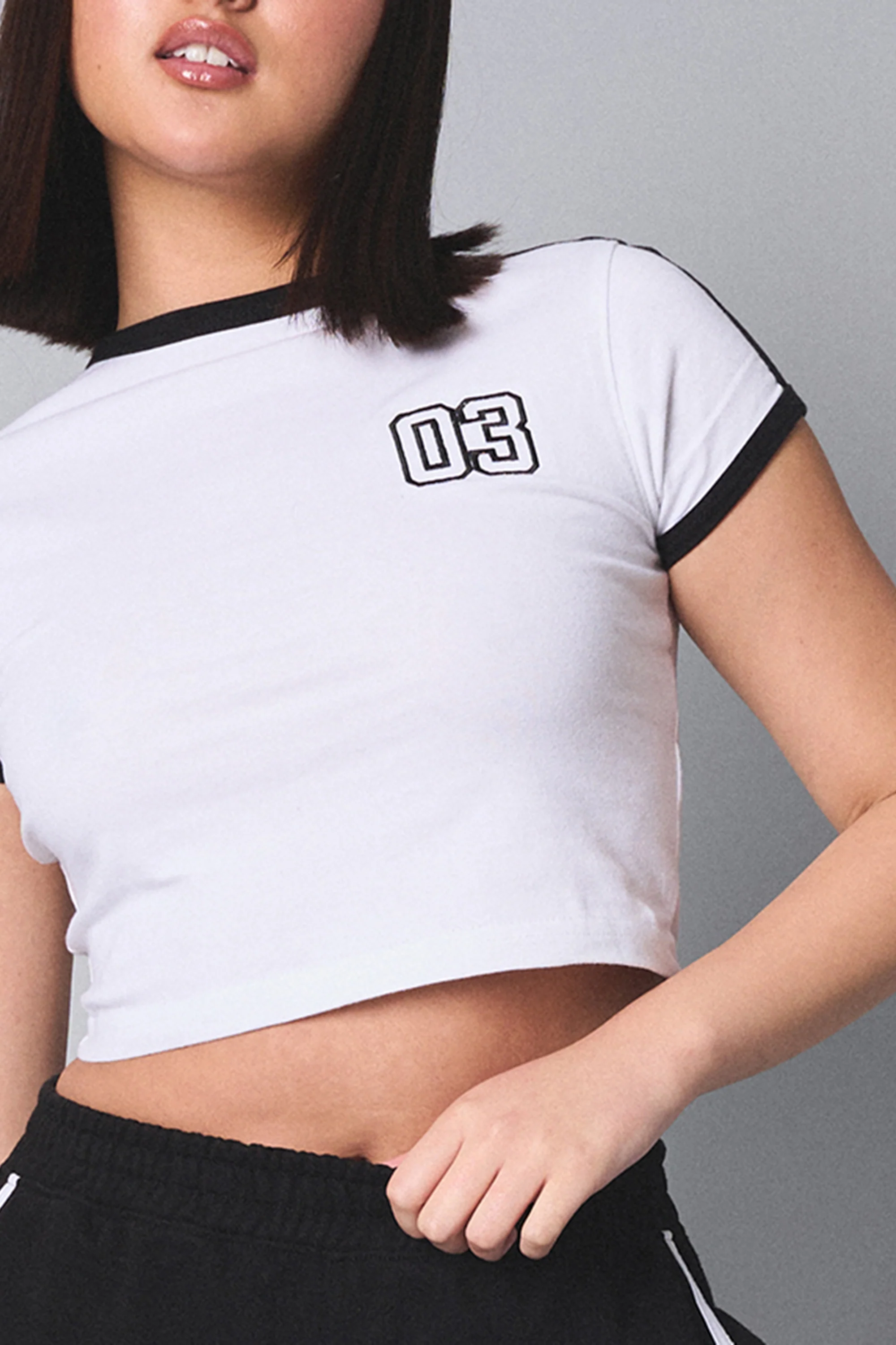 Kaiia Sporty Baby Tee with Contrast Binding in Black and White - Image 4