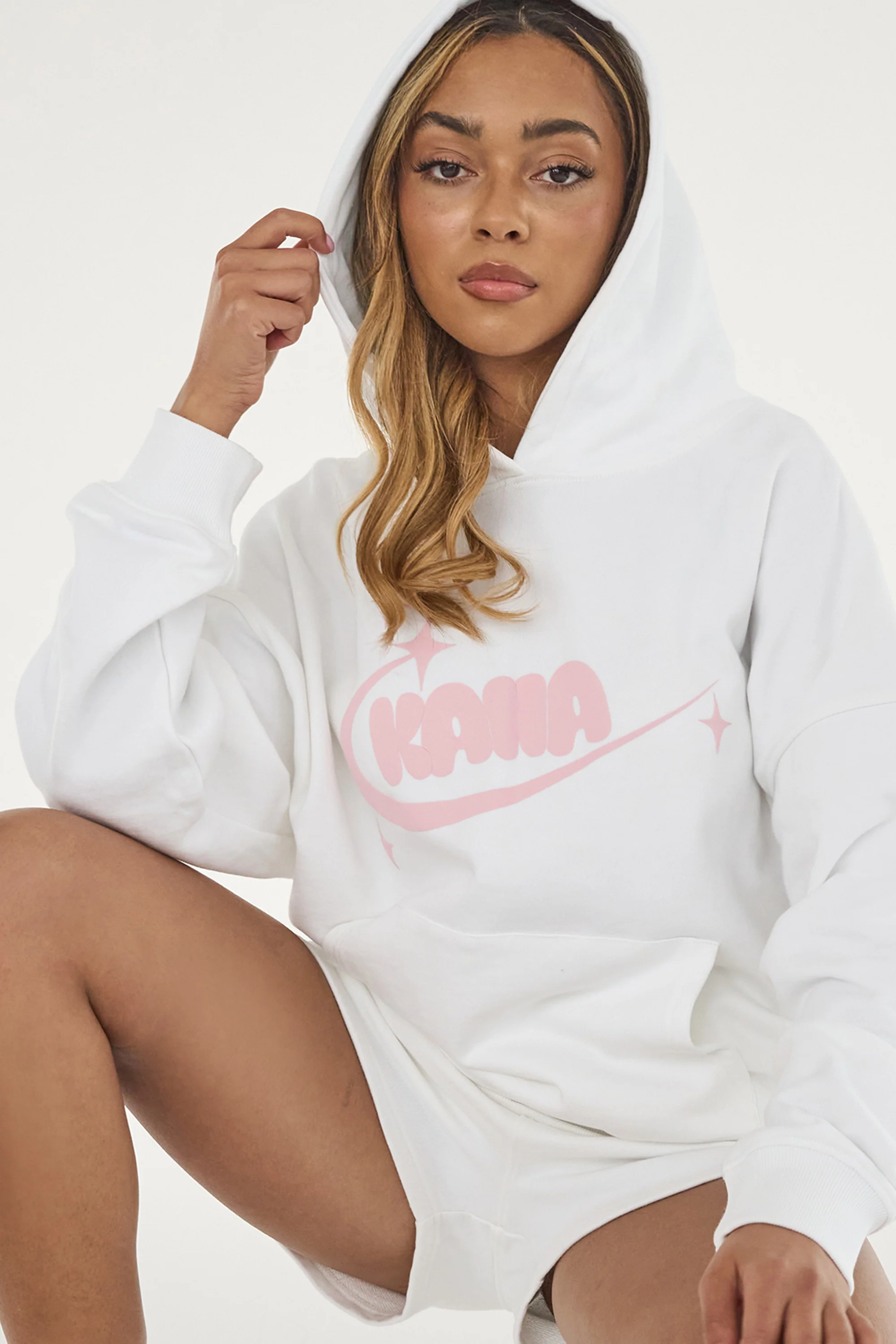 Kaiia Star Bubble Logo Oversized Hoodie White & Baby Pink - Image 2