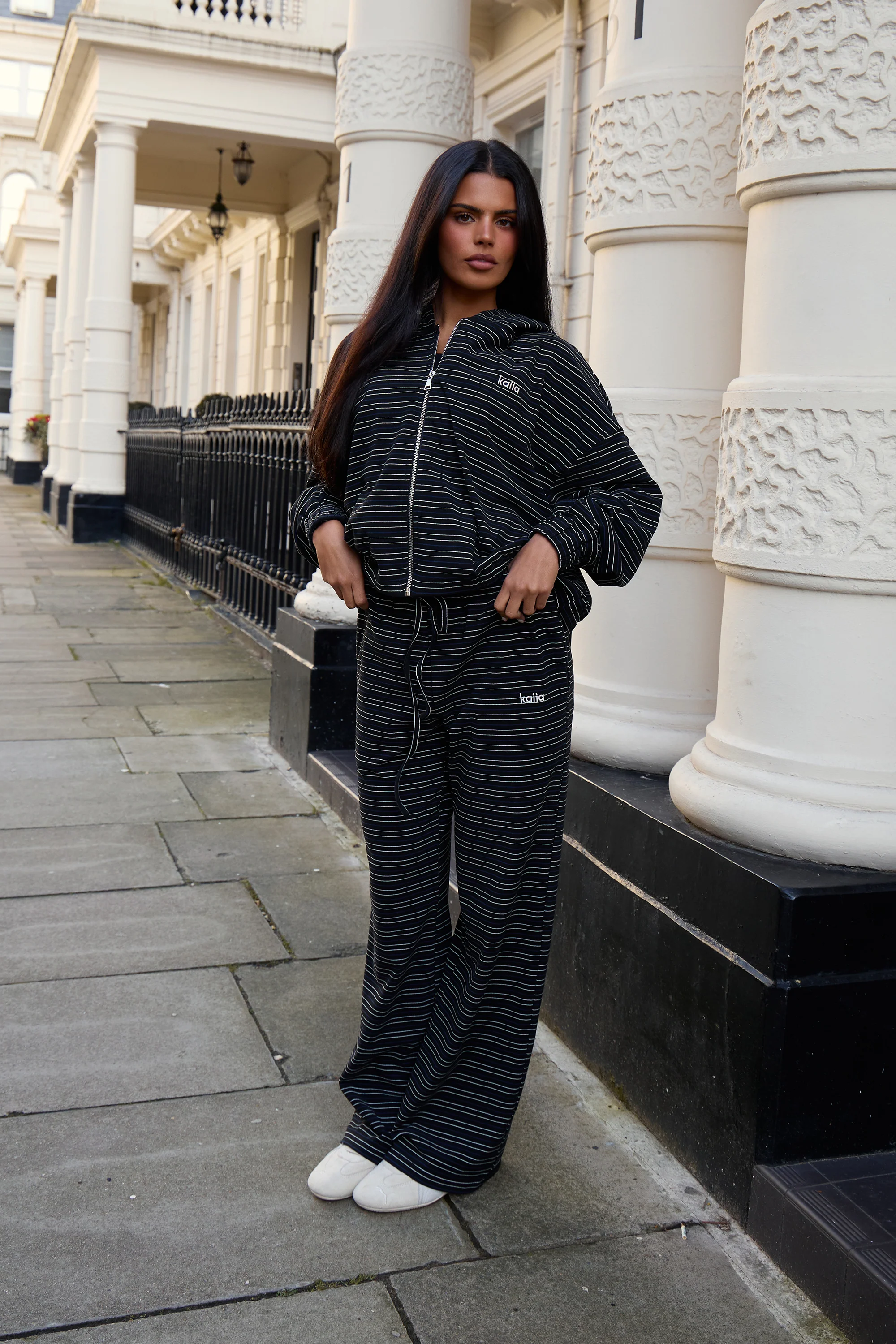 Kaiia Striped Fleece Oversized Zip Through Hoodie Navy & Cream - Image 4