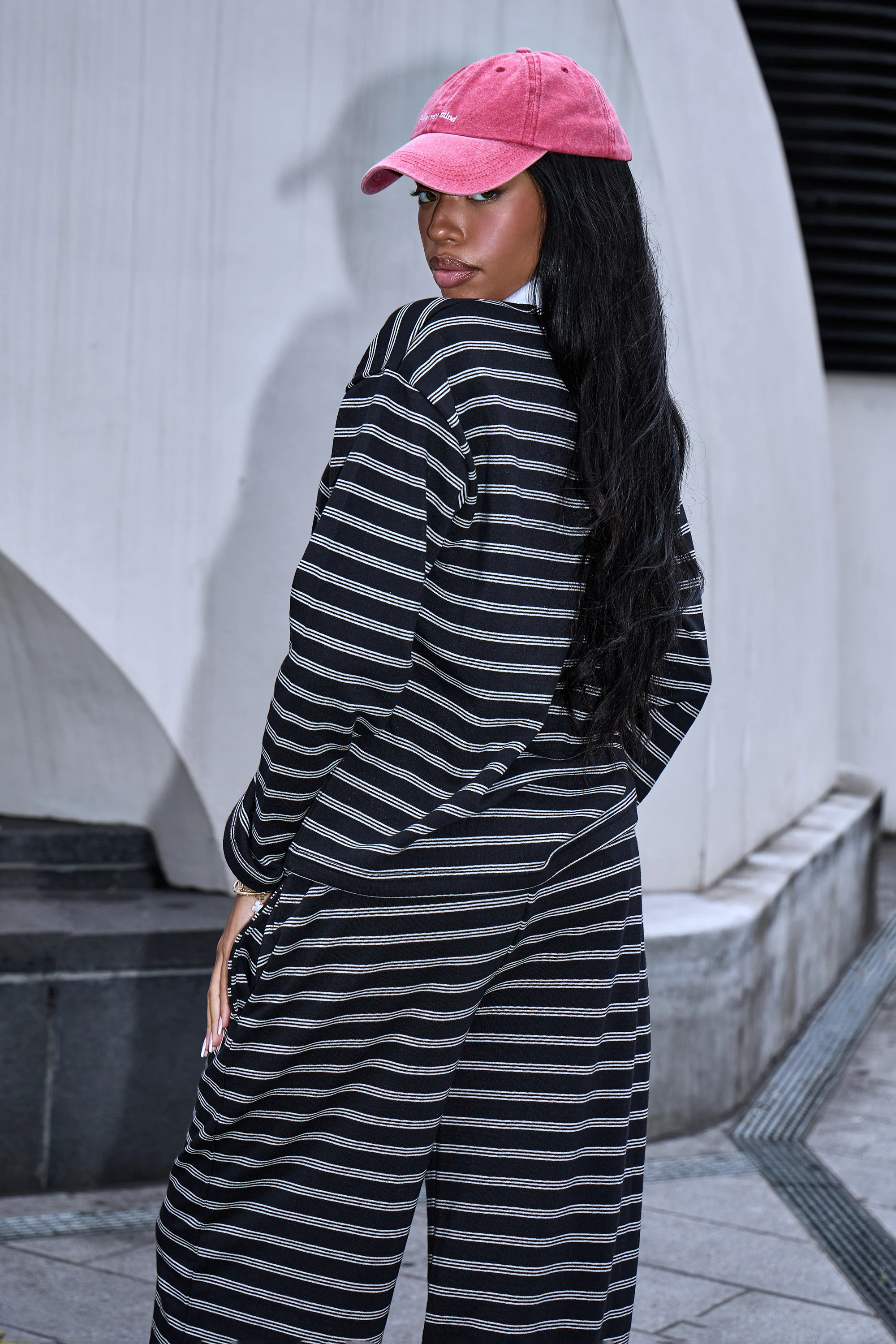 Kaiia Striped Oversized Rugby Shirt Black & Cream - Image 4